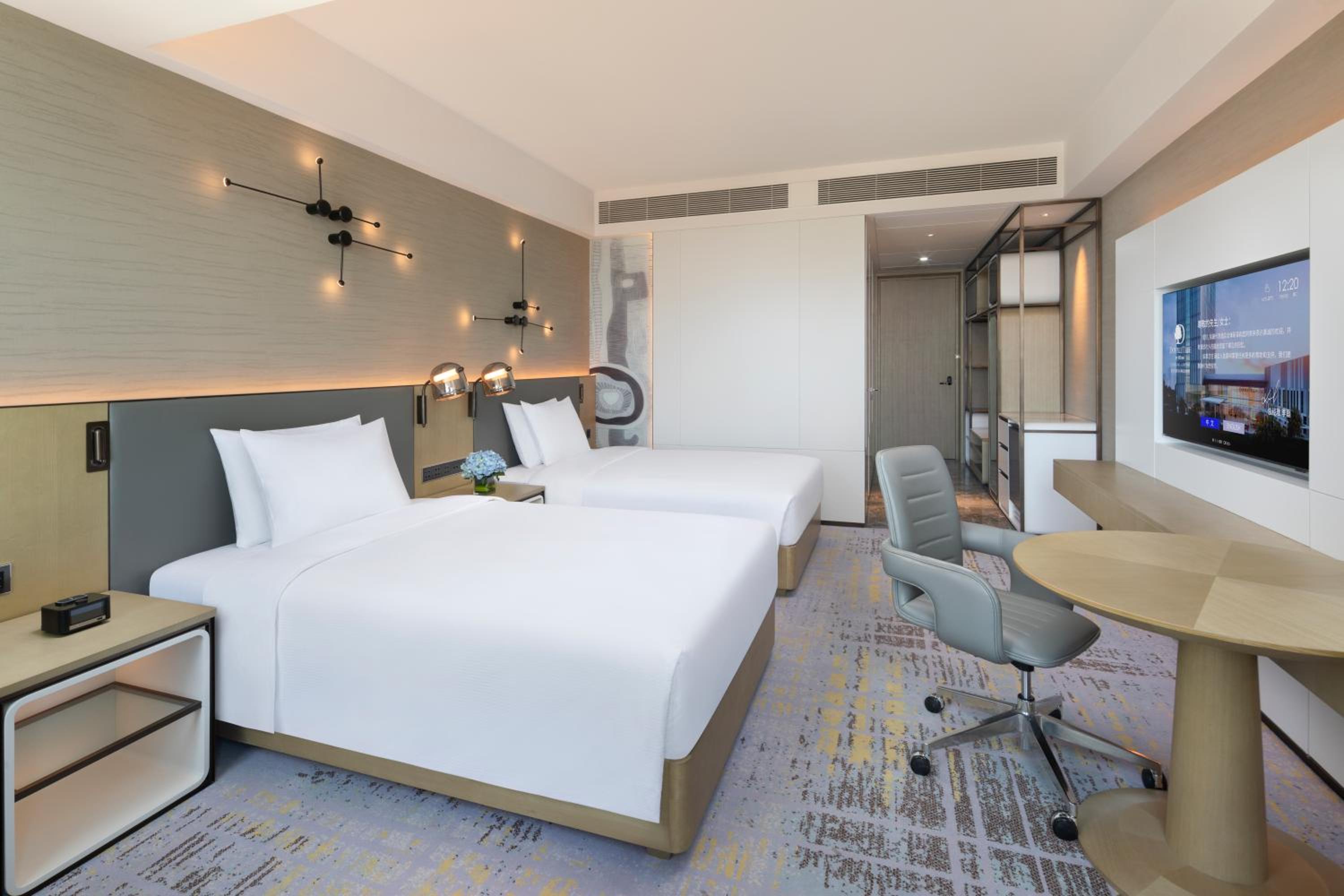 Twin Room - High Floor