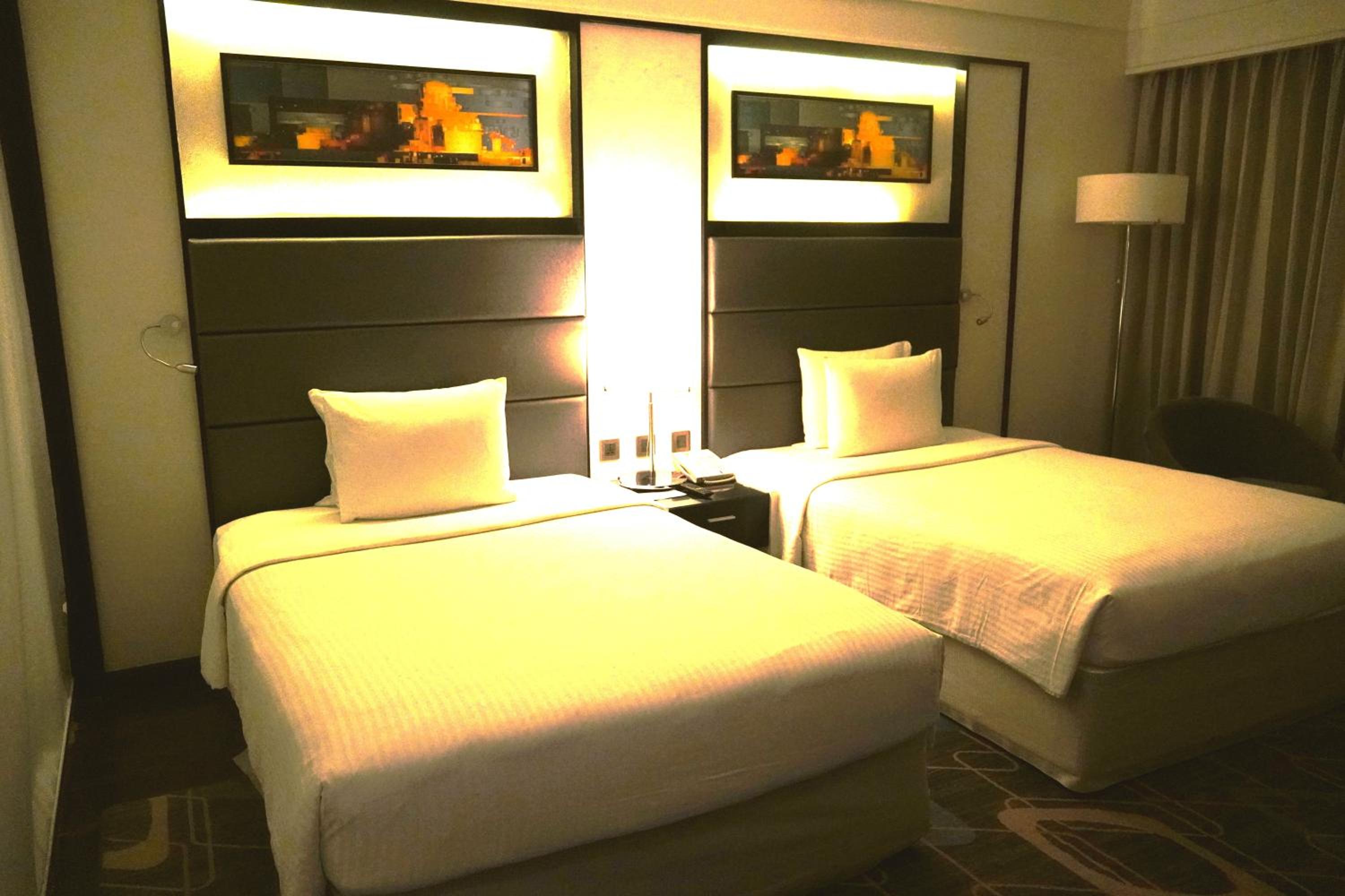 Deluxe Room with 20% discount on Food & Beverage , Laundry and Spa