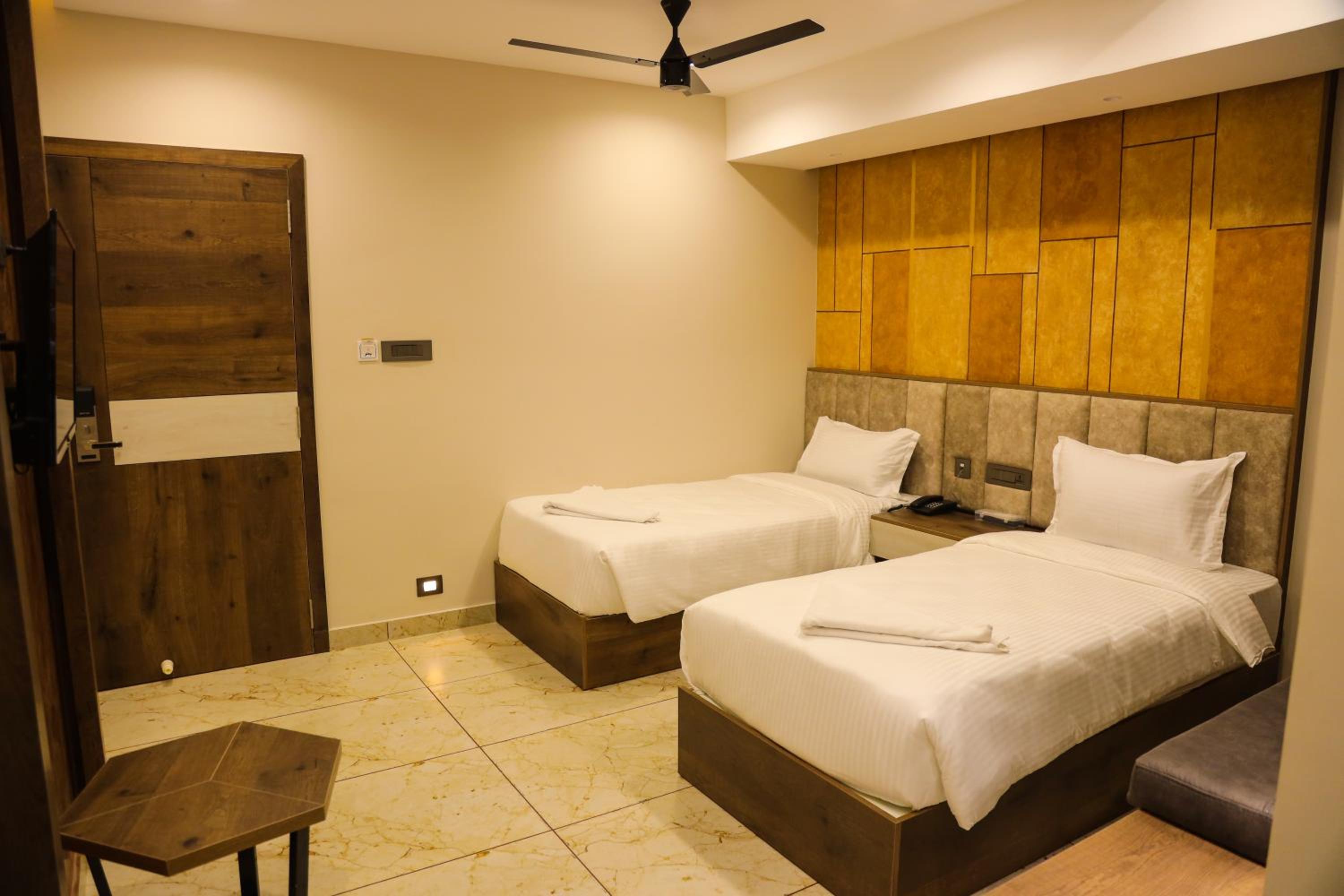 Double or Twin Room photo 2