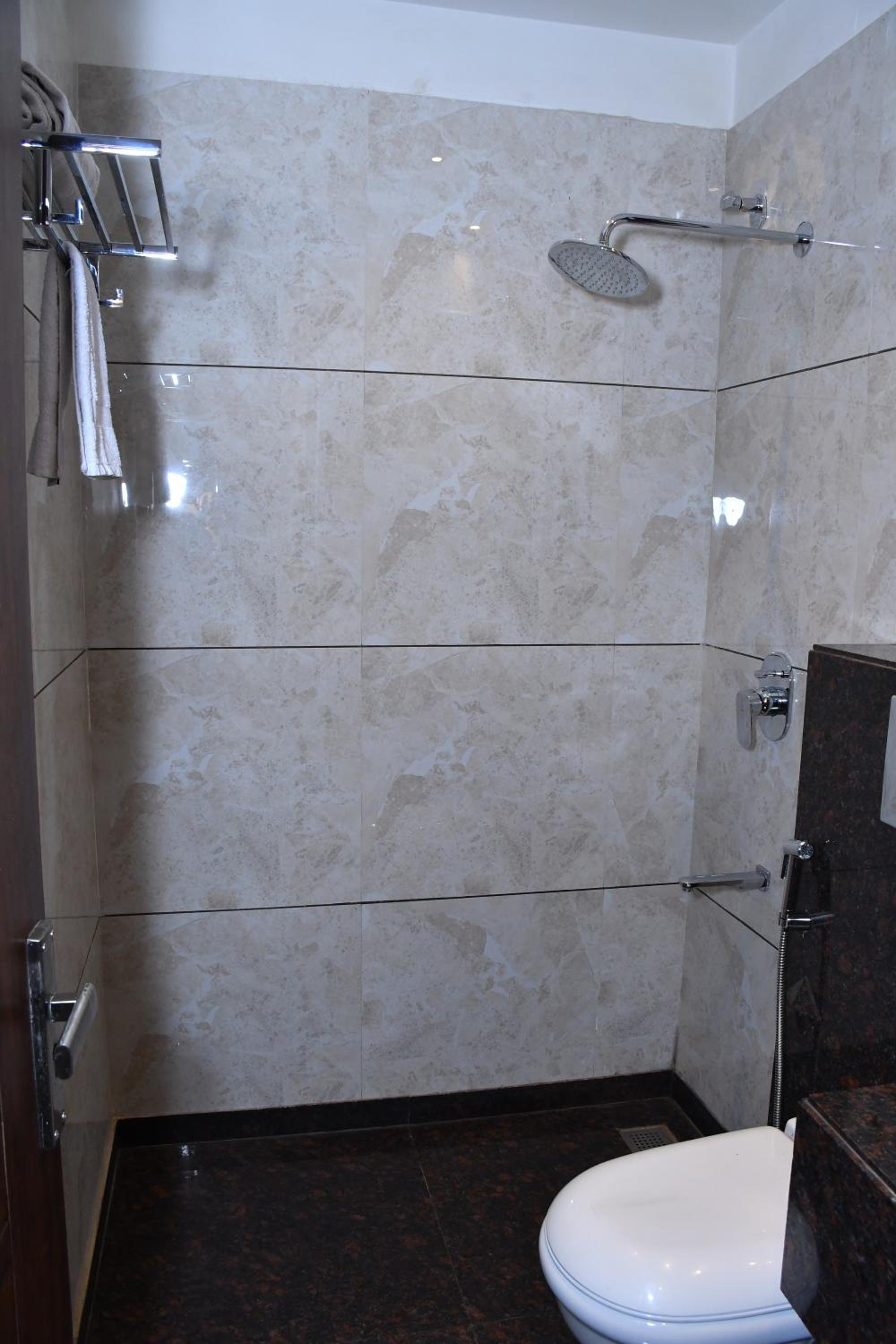 Deluxe Room - Photo 14