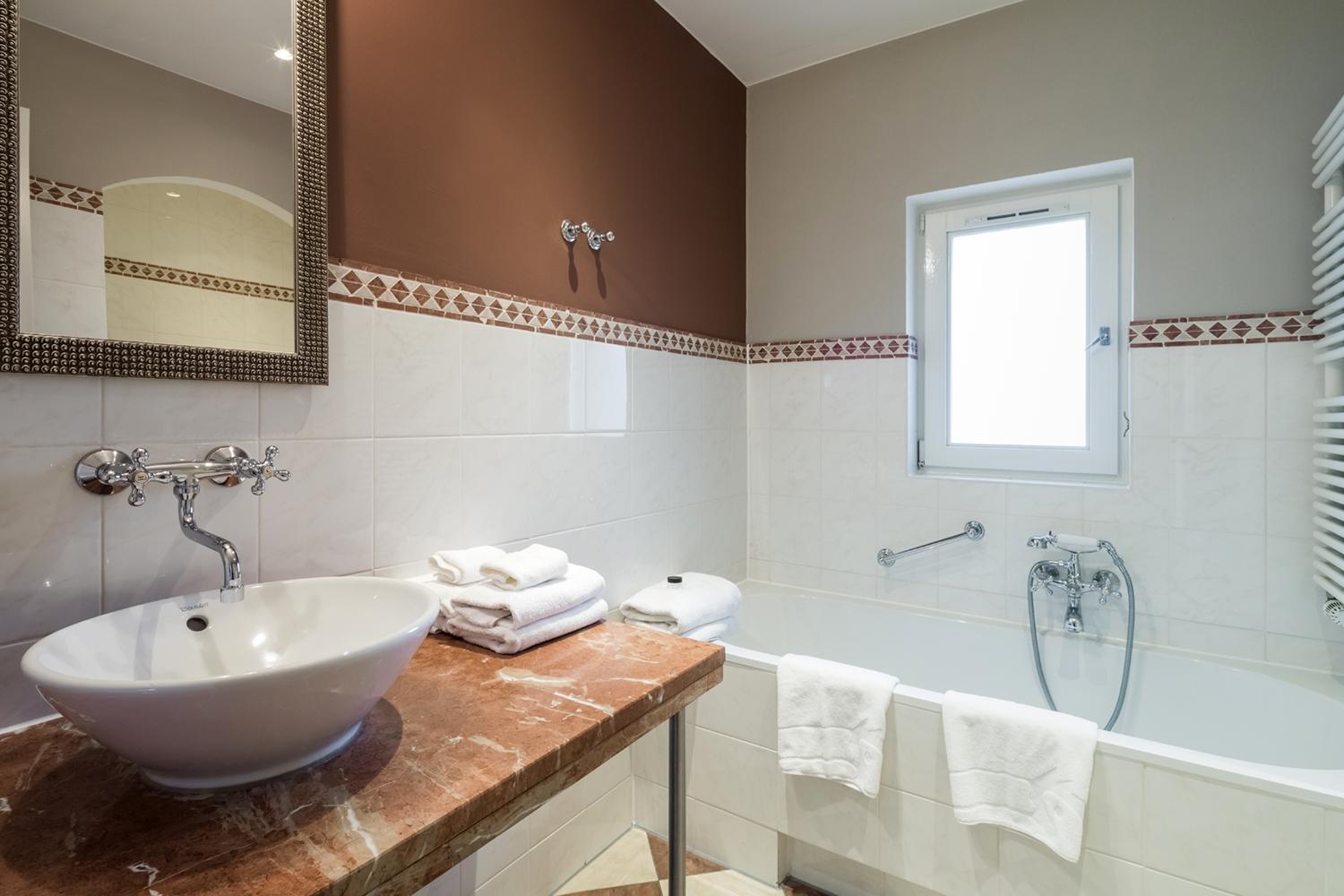 Prachthofkamer with Terrace photo 3