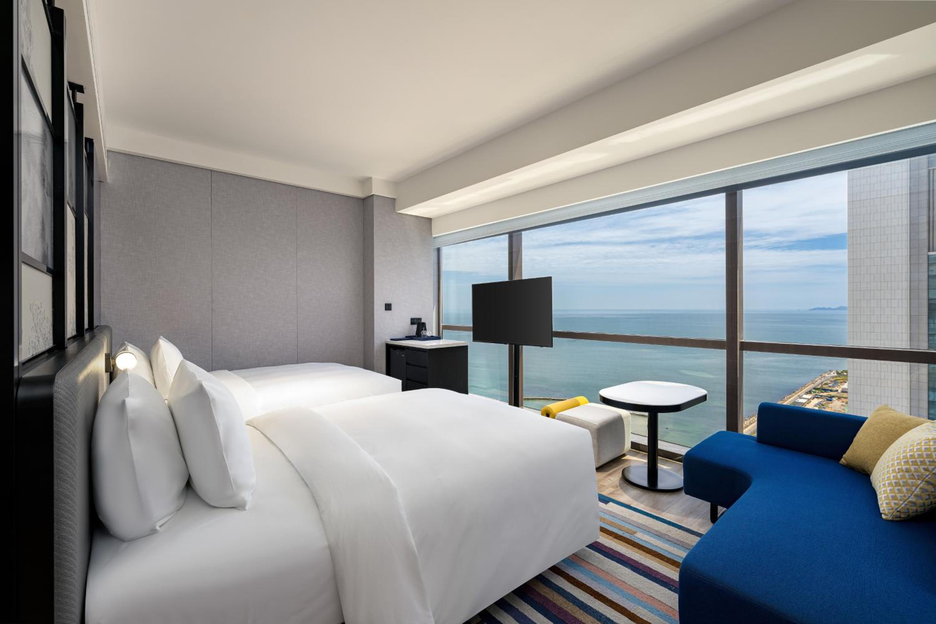 Premium Double Room with Two Double Beds and Ocean View photo 1