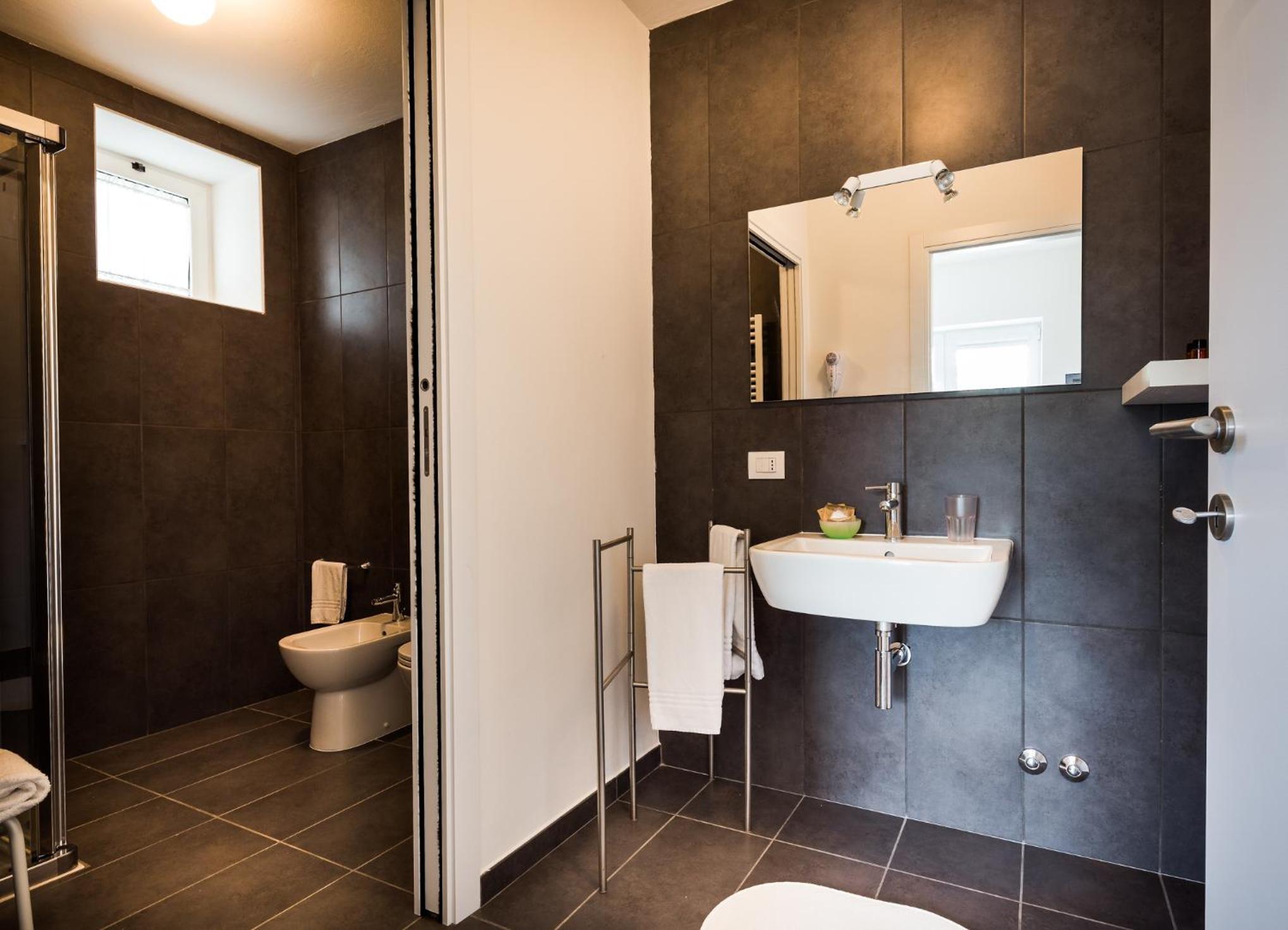 Studio Apartment photo 3