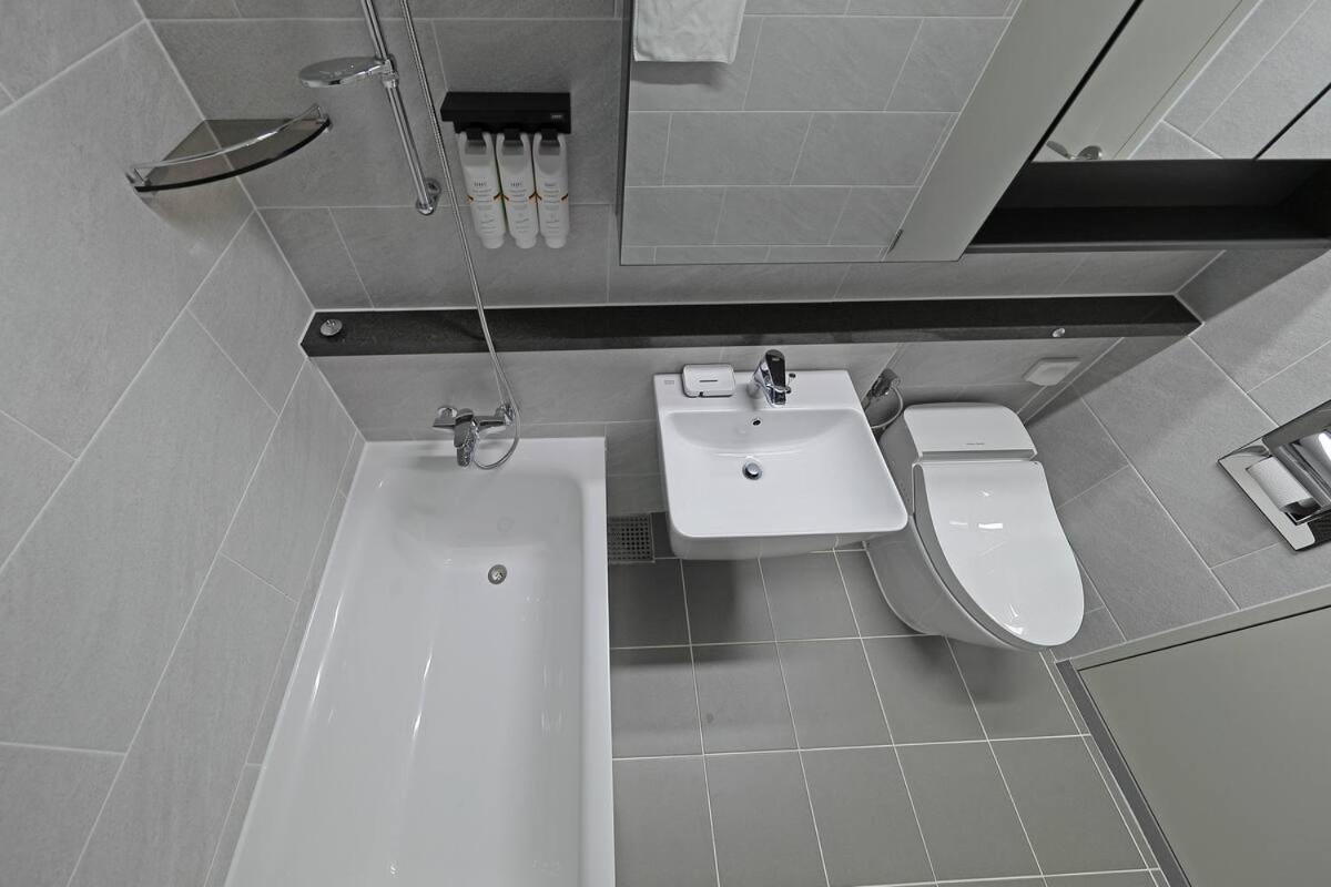 Family Suite - Photo 8