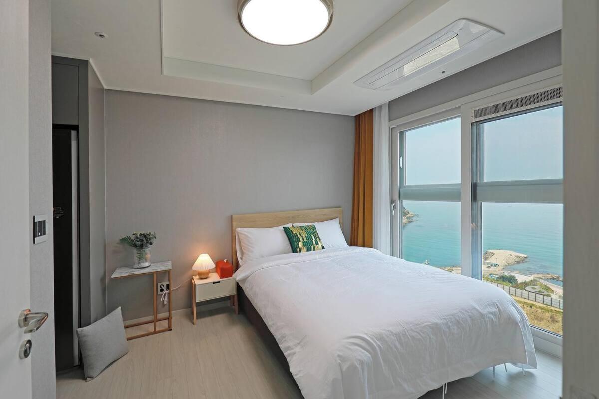 Family Suite with Ocean View - Photo 1