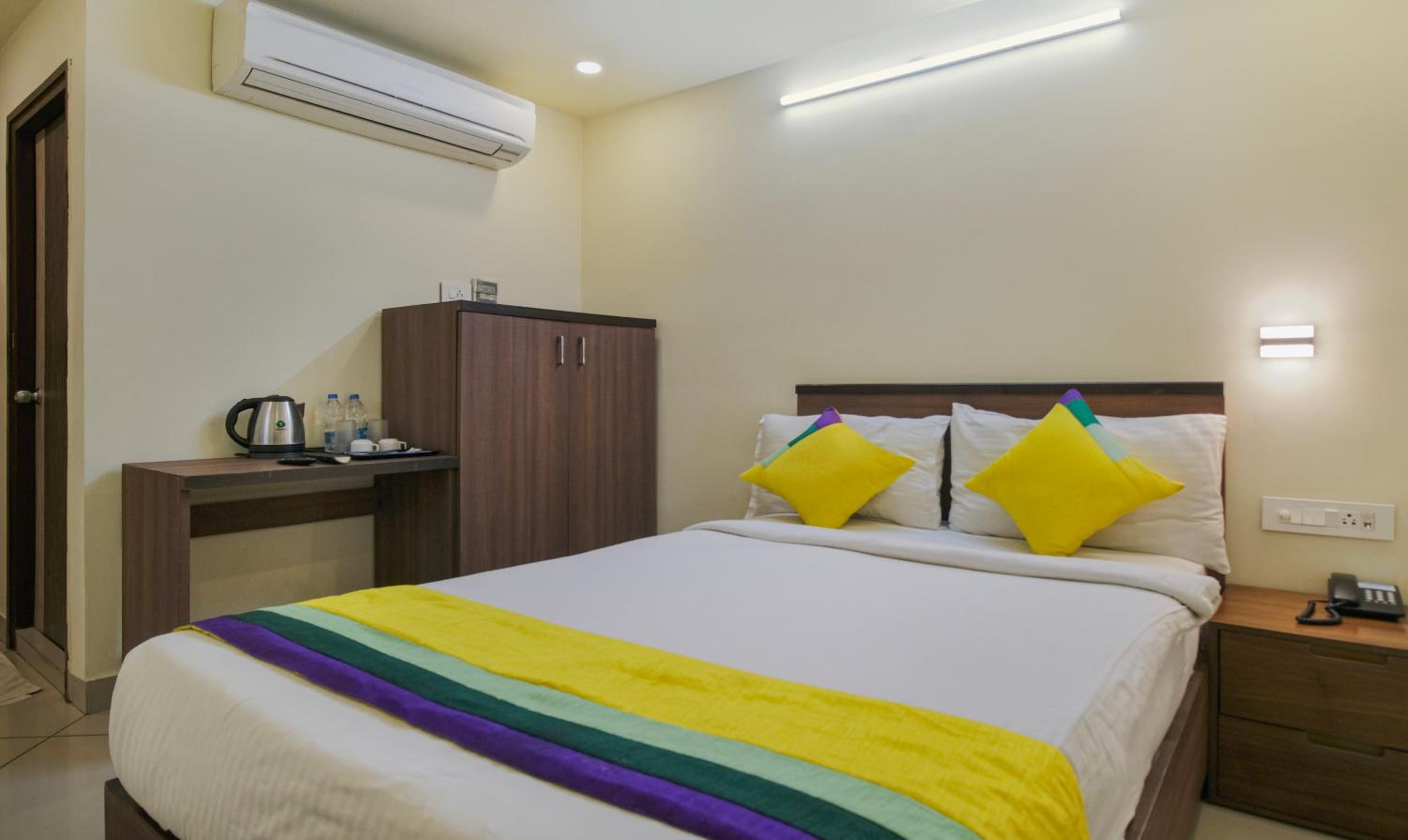 Economy Double Room photo 3