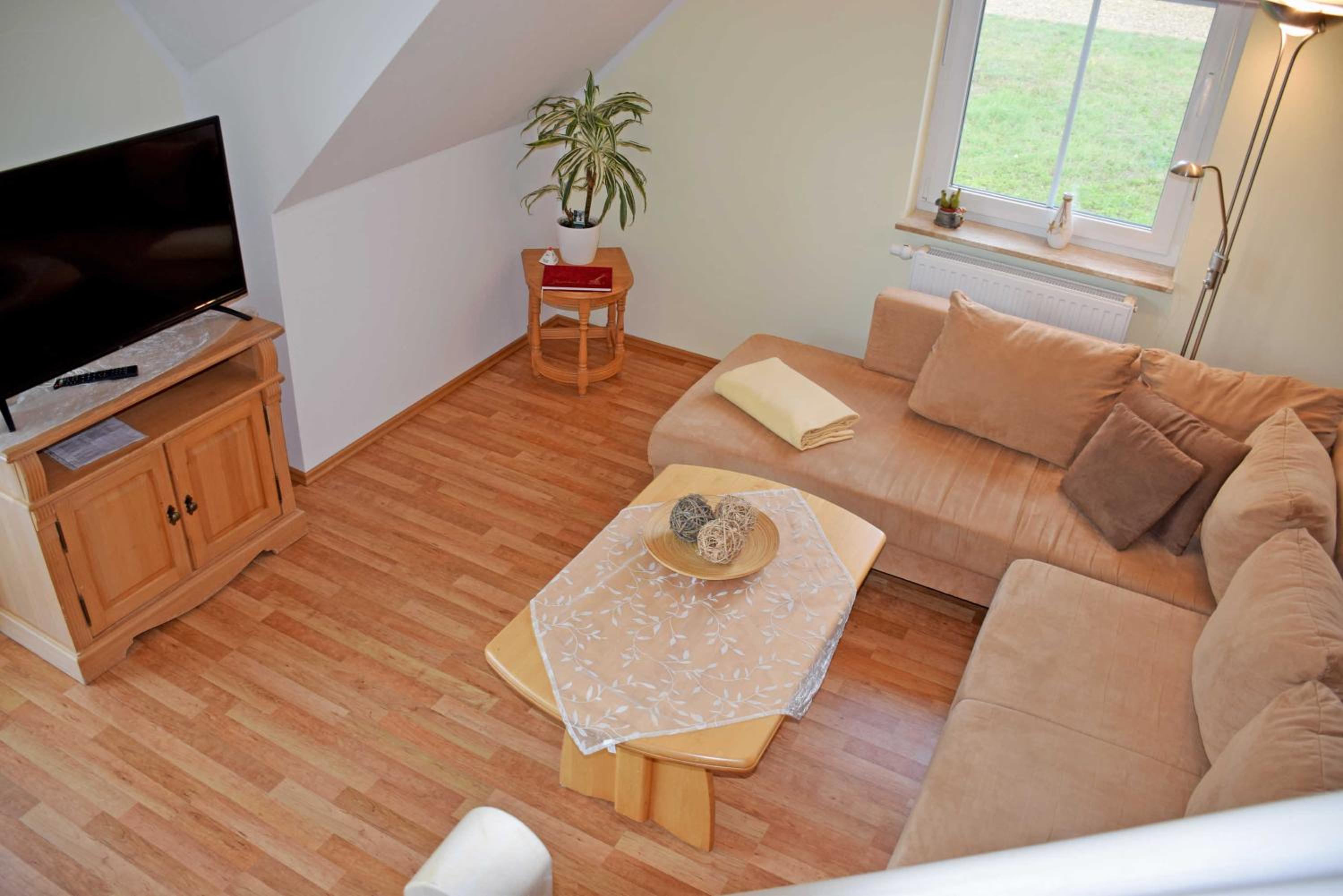 One-Bedroom Apartment with Balcony photo 3