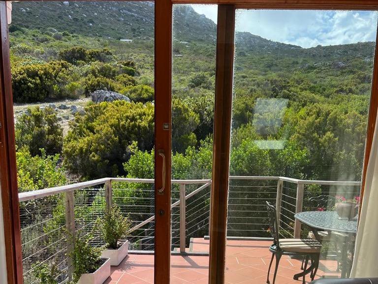 Suite with Mountain View - Photo 9