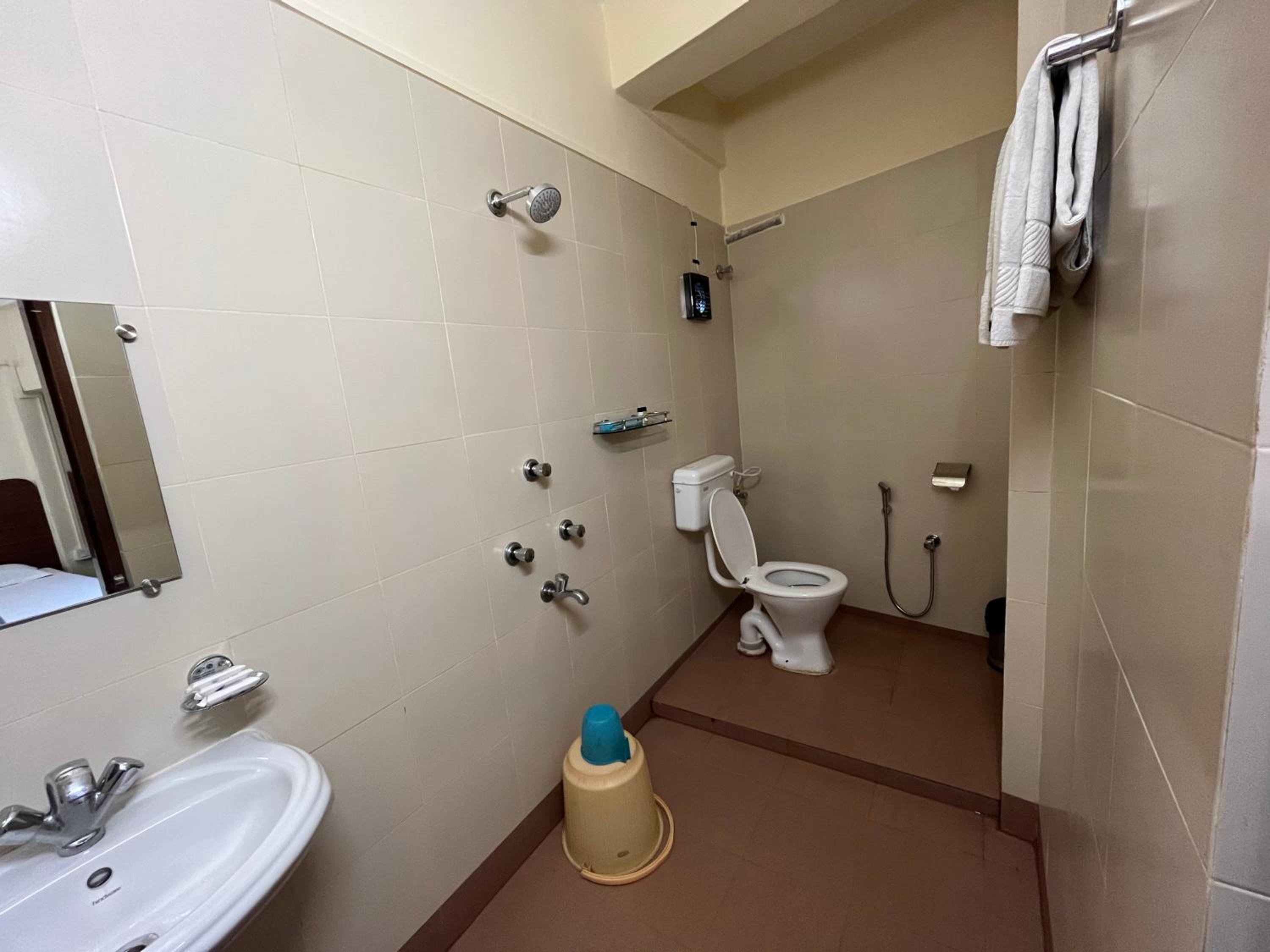 Standard Triple Room - Photo 4