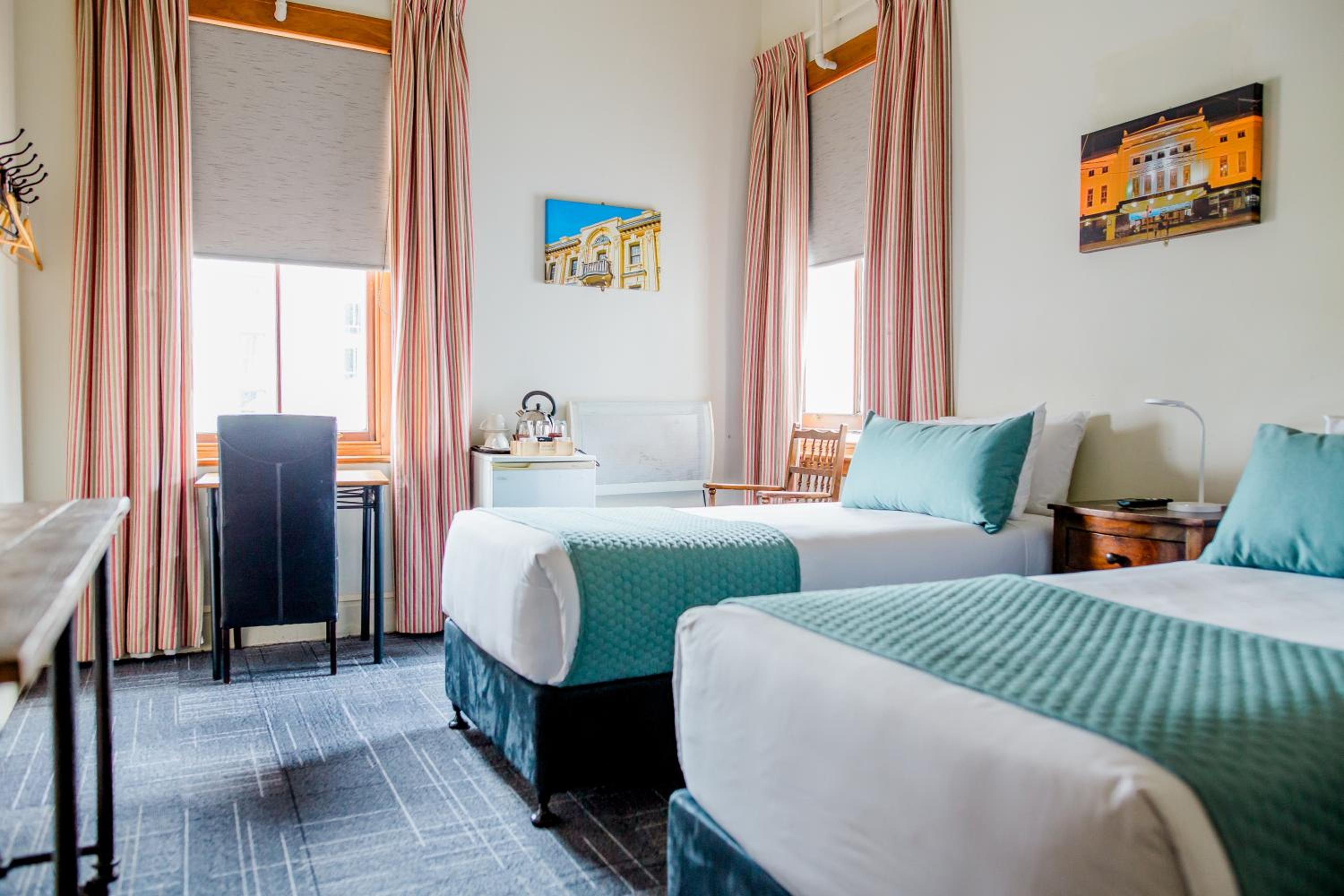 Triple Room with Private Bathroom - Photo 7