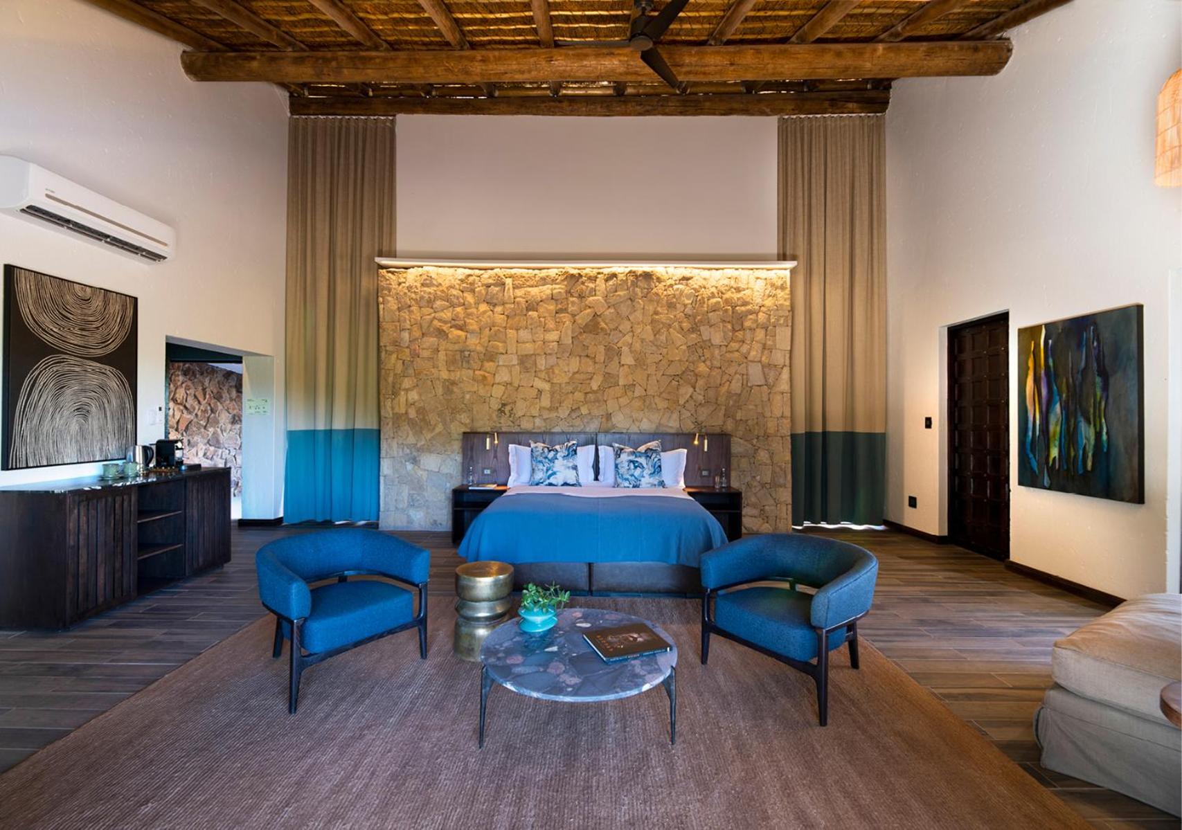 Premium Room with 2 Game Drives - Photo 1