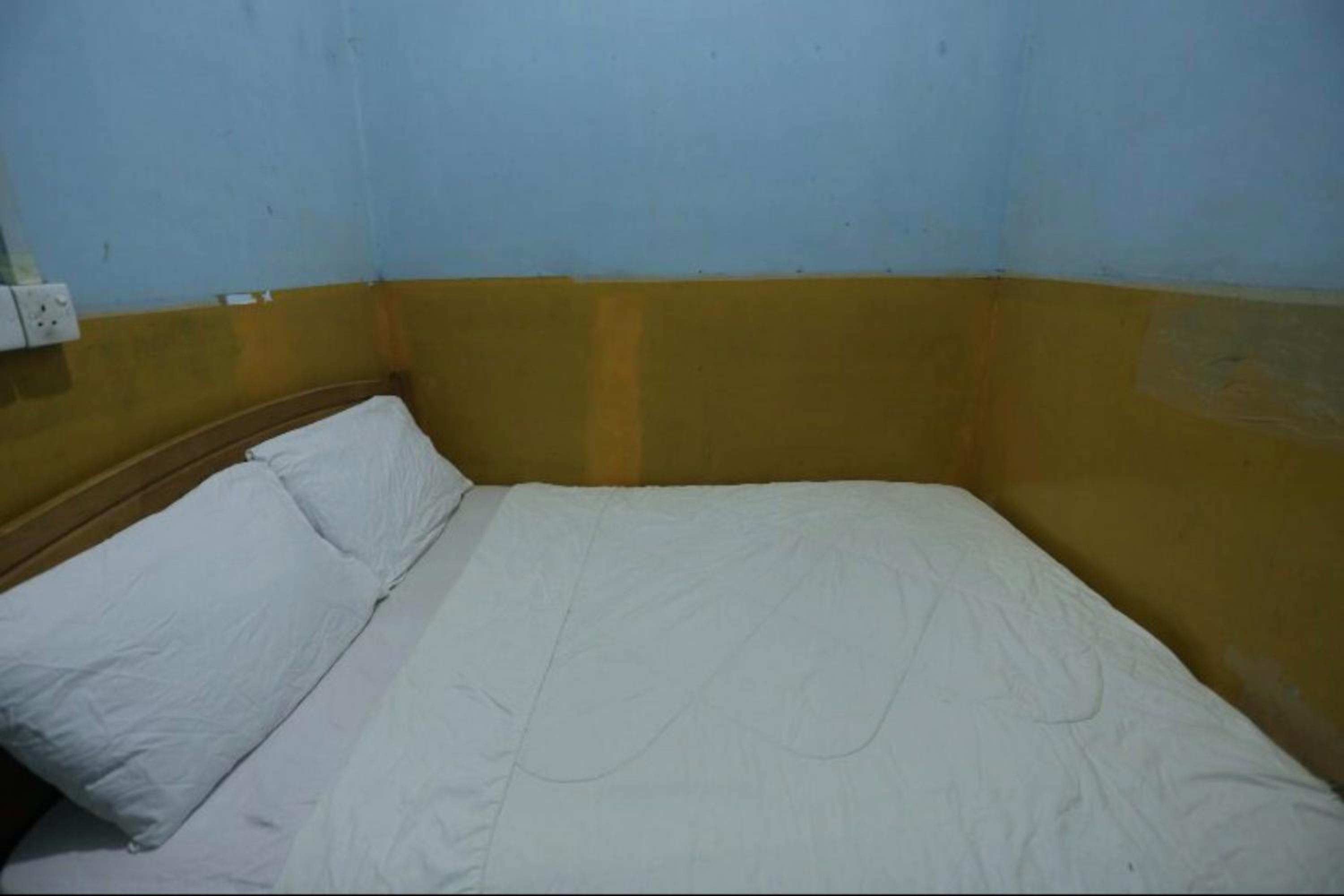 Budget Double Room photo 3