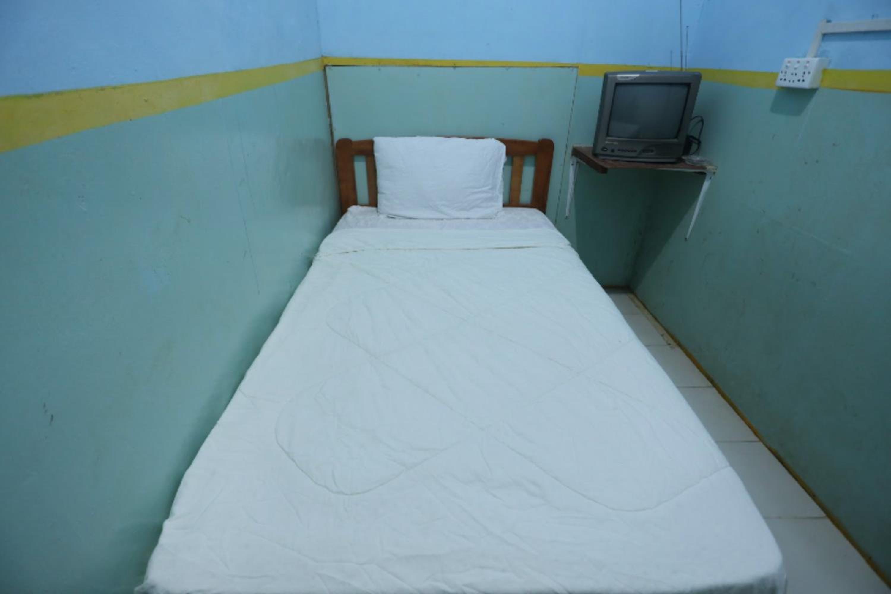 Small Single Room photo 3