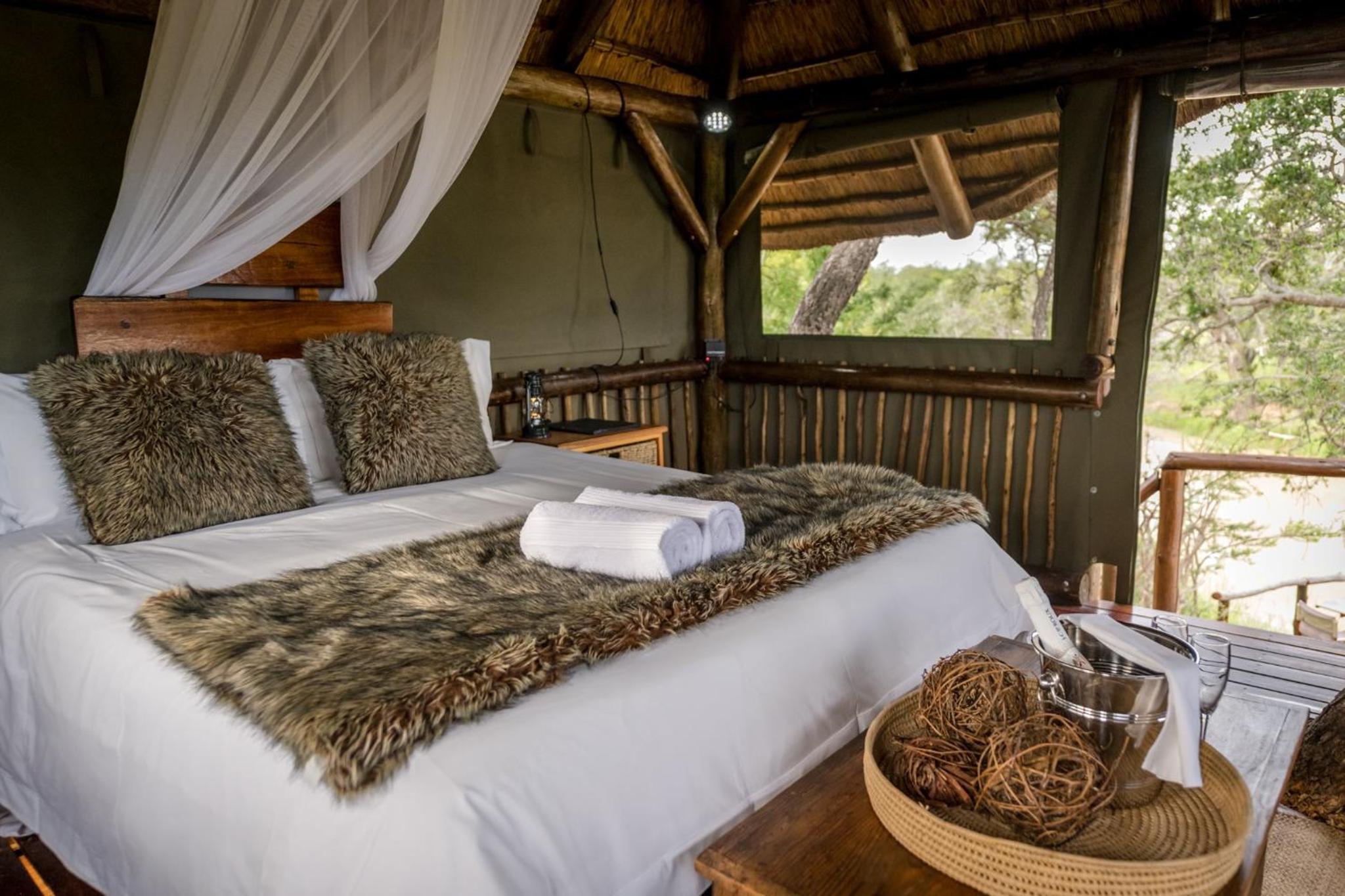 Luxury Cabin - Photo 1