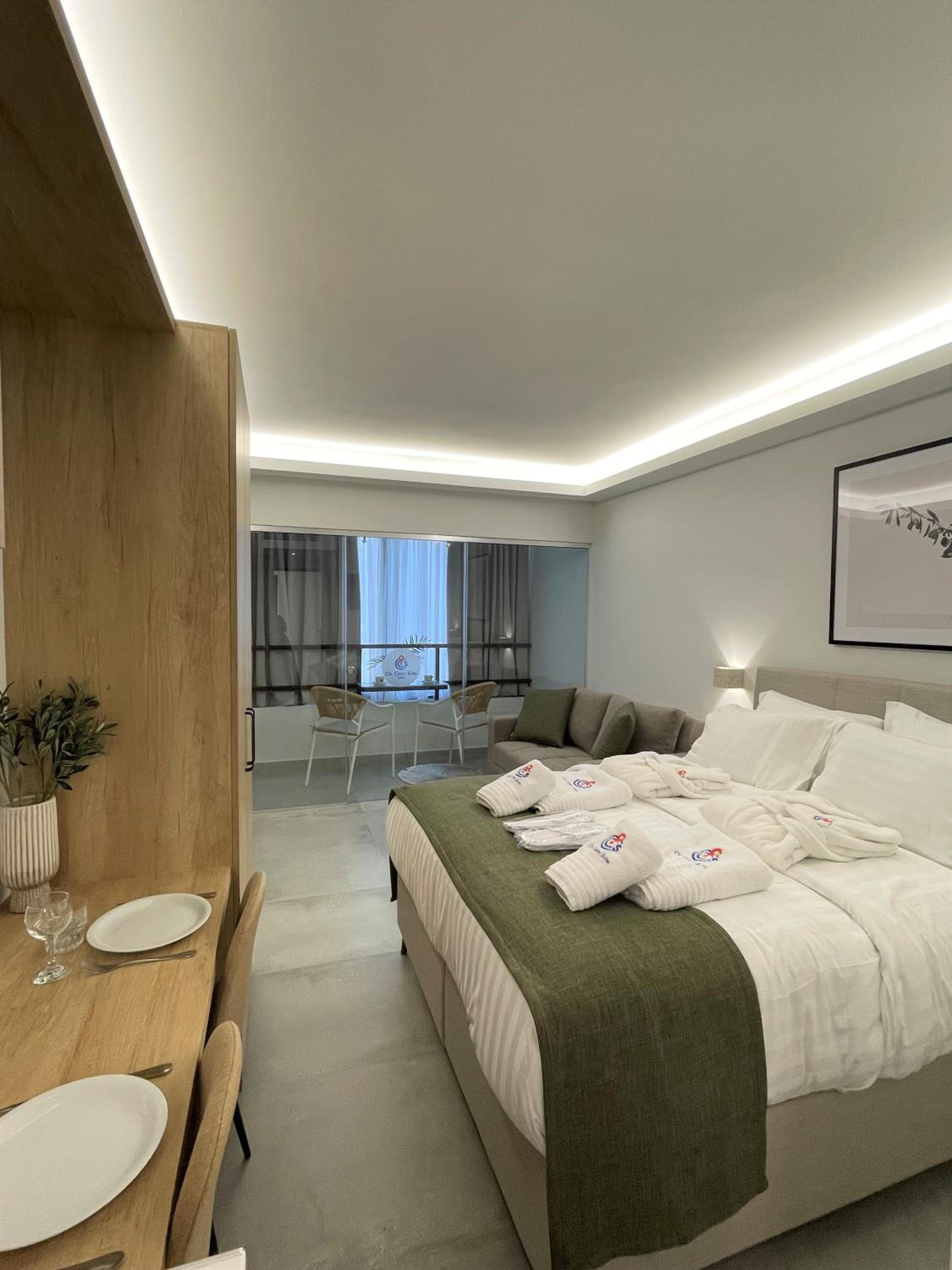 Suite with Balcony - Suite 4 photo 1