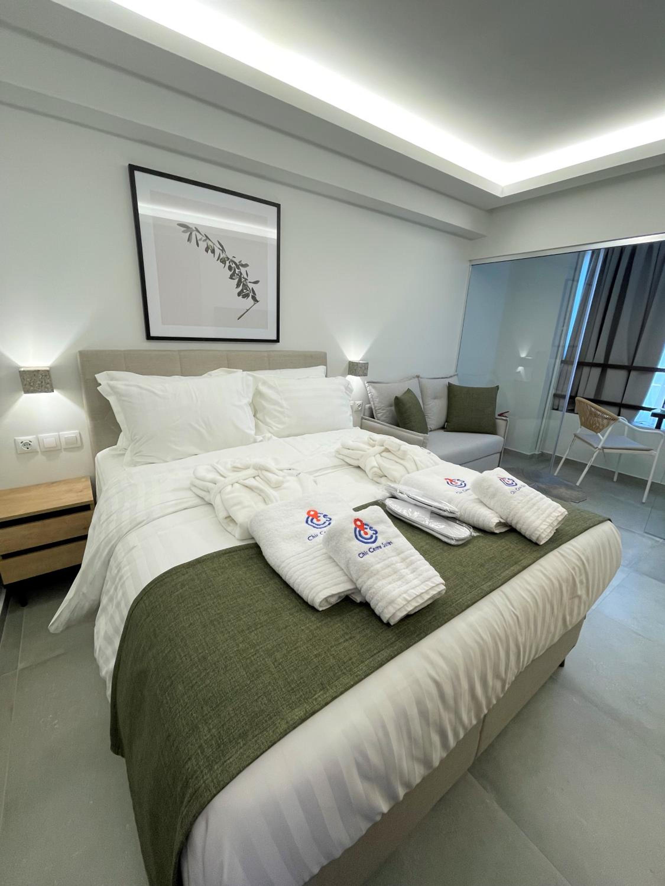 Suite with Balcony - Suite 6 photo 1