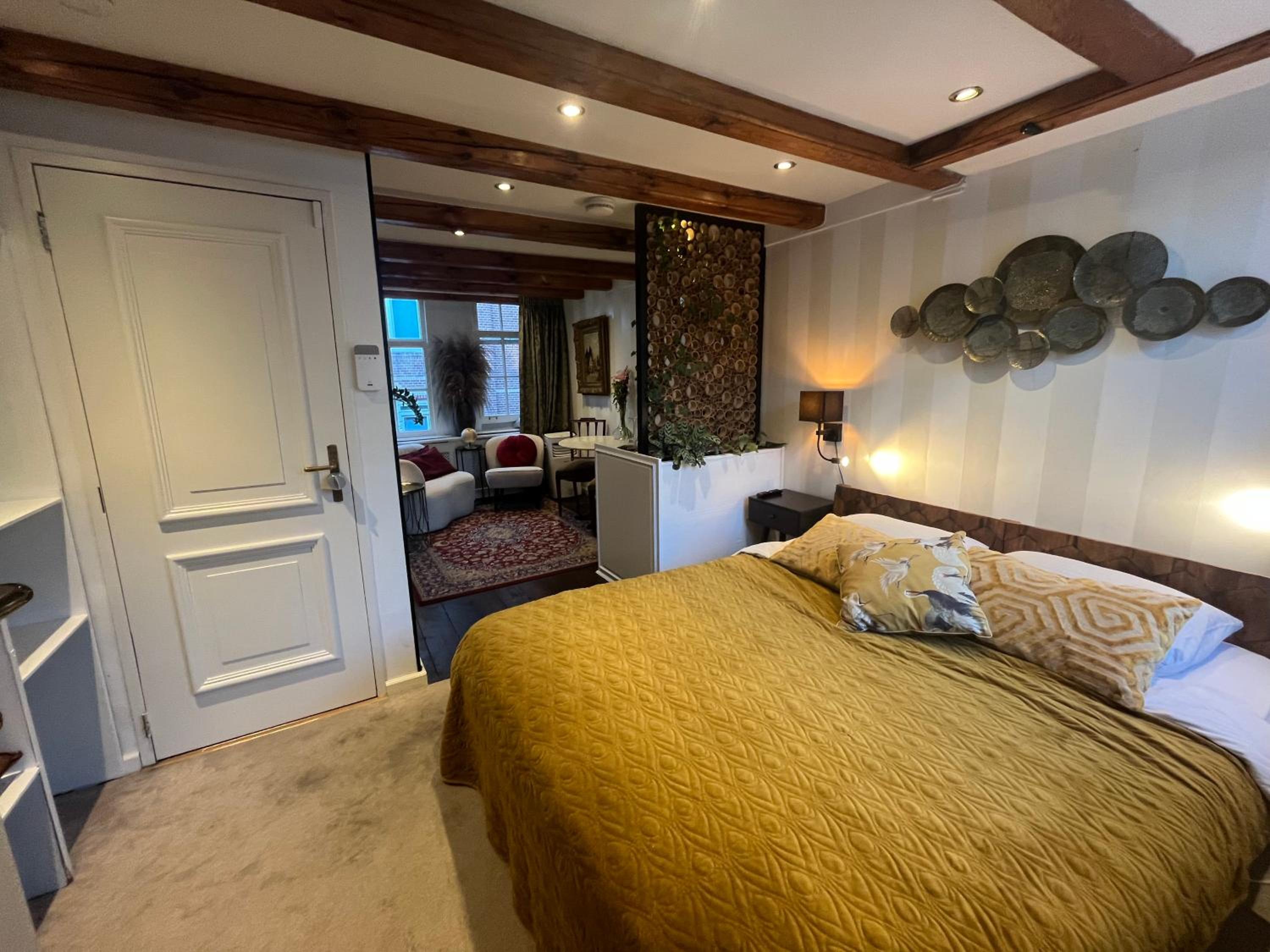 Deluxe Double Room with Bath