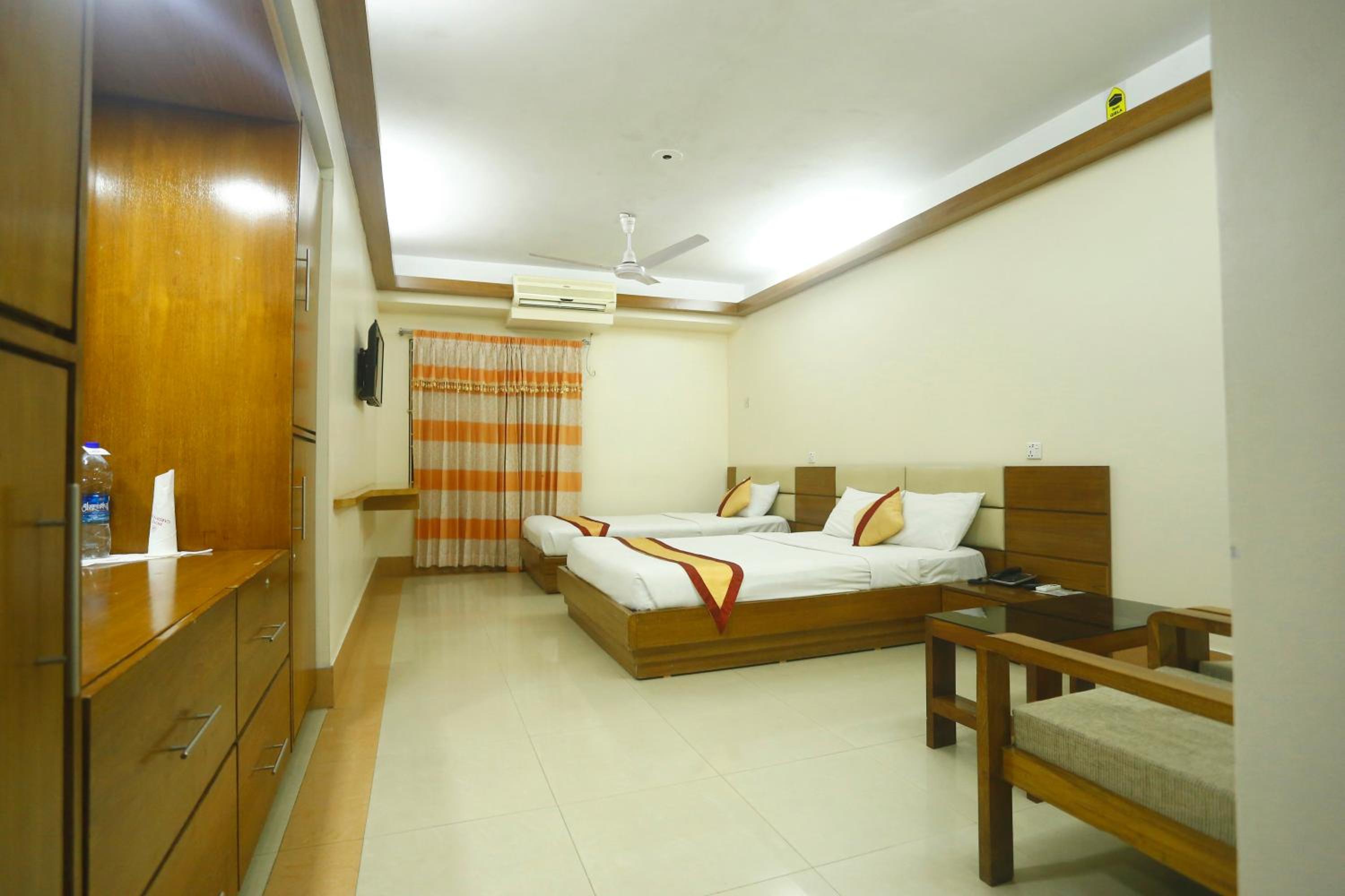 Deluxe Twin Room photo 3