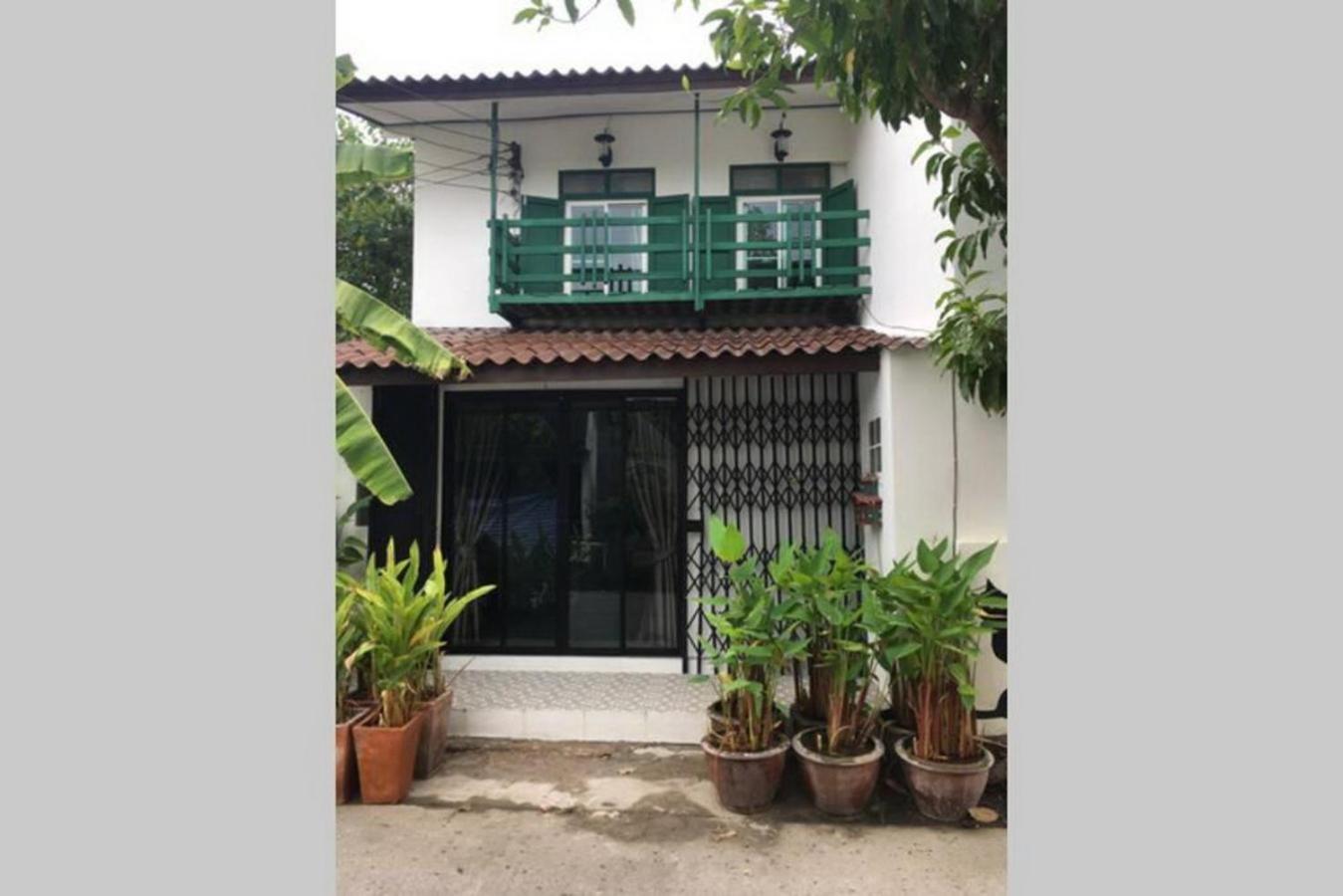Two-Bedroom House - Photo 11