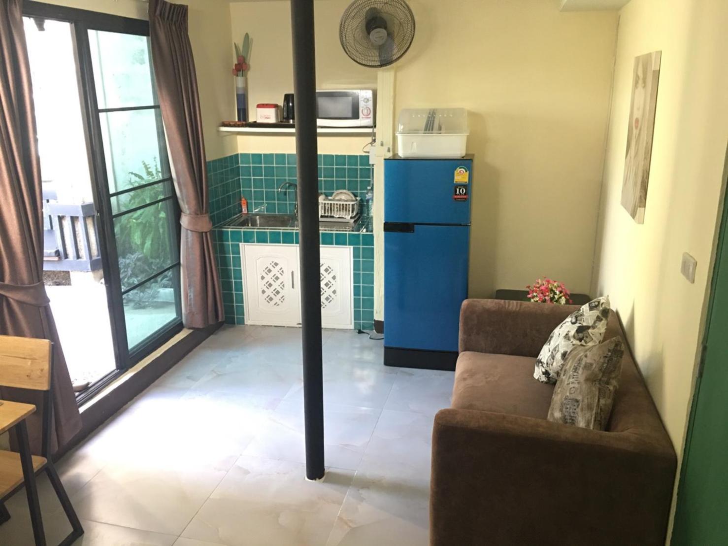 Two-Bedroom House - Photo 14