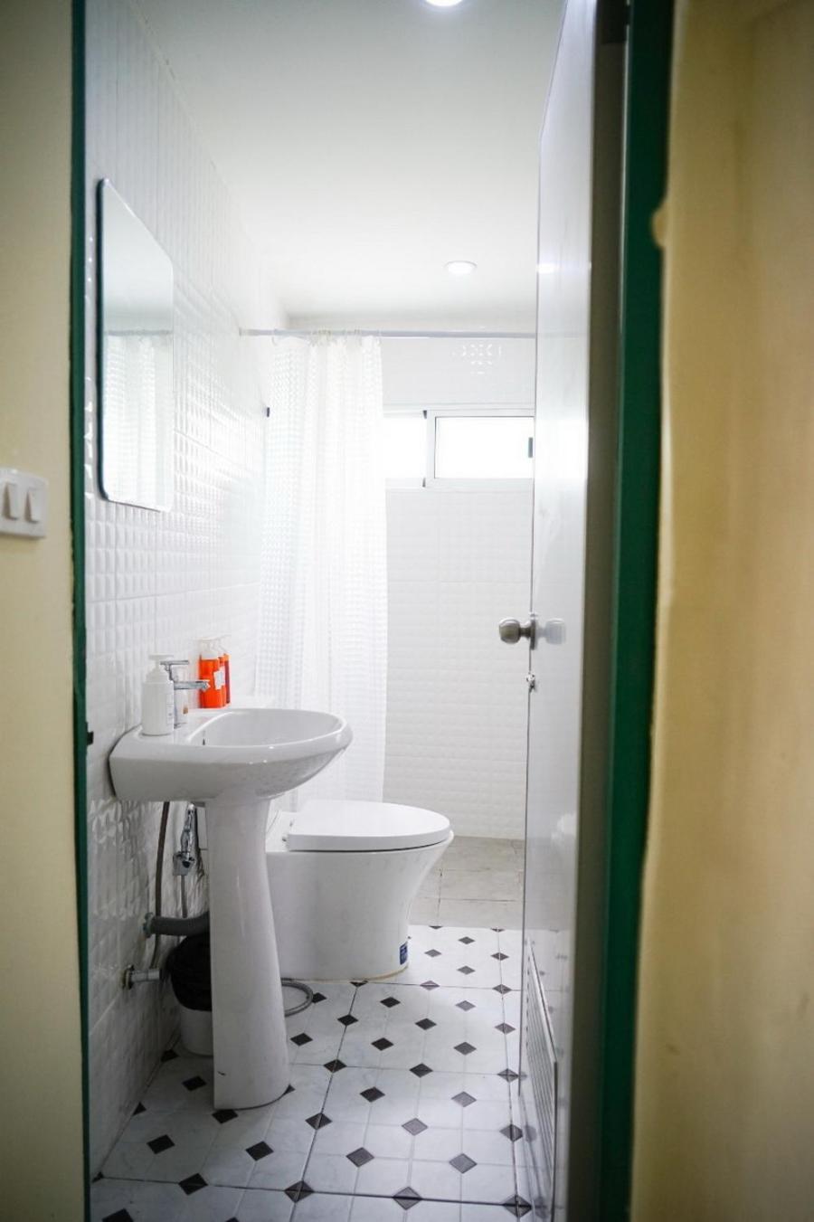 Two-Bedroom House - Photo 19