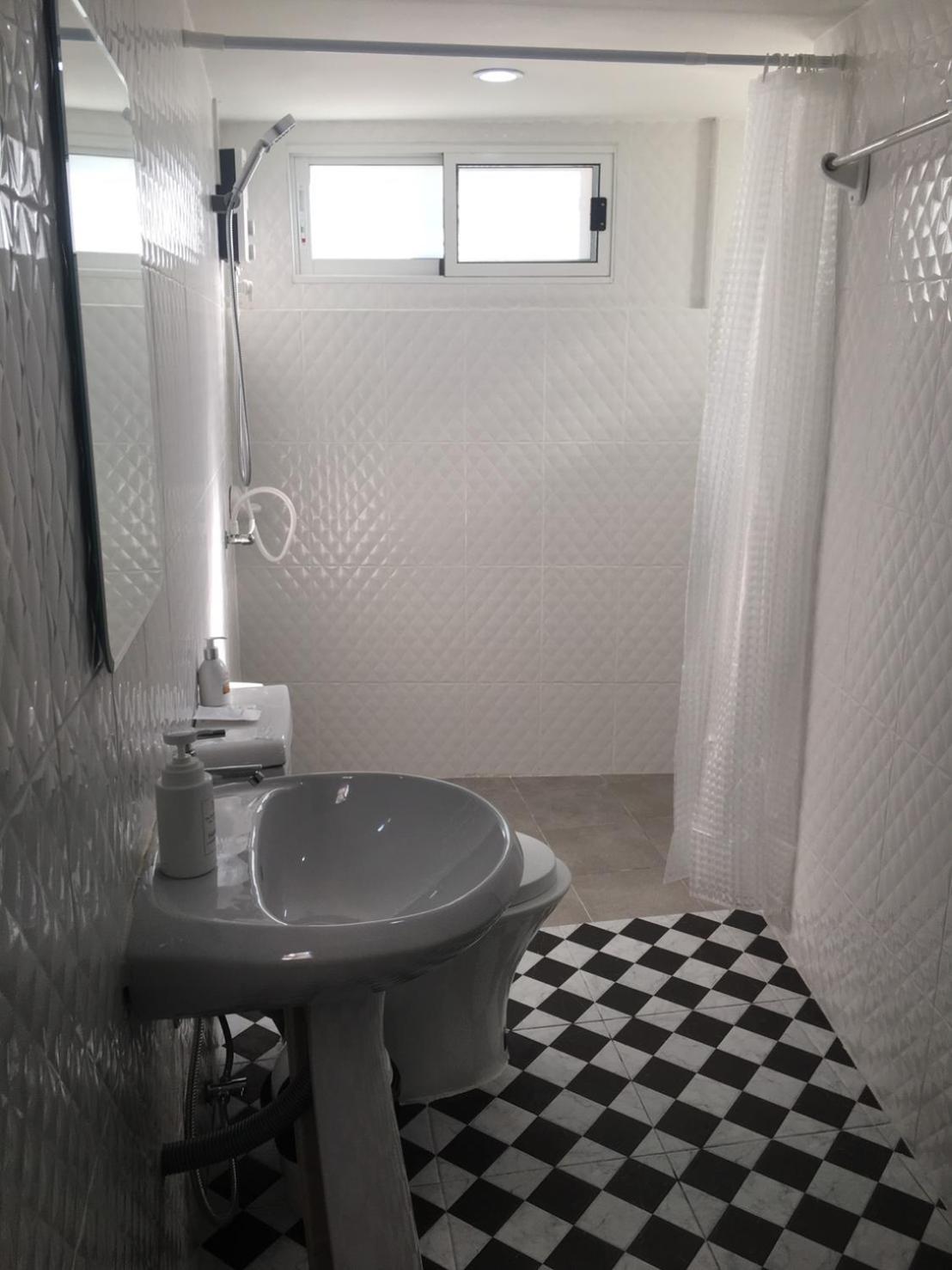 Two-Bedroom House - Photo 24