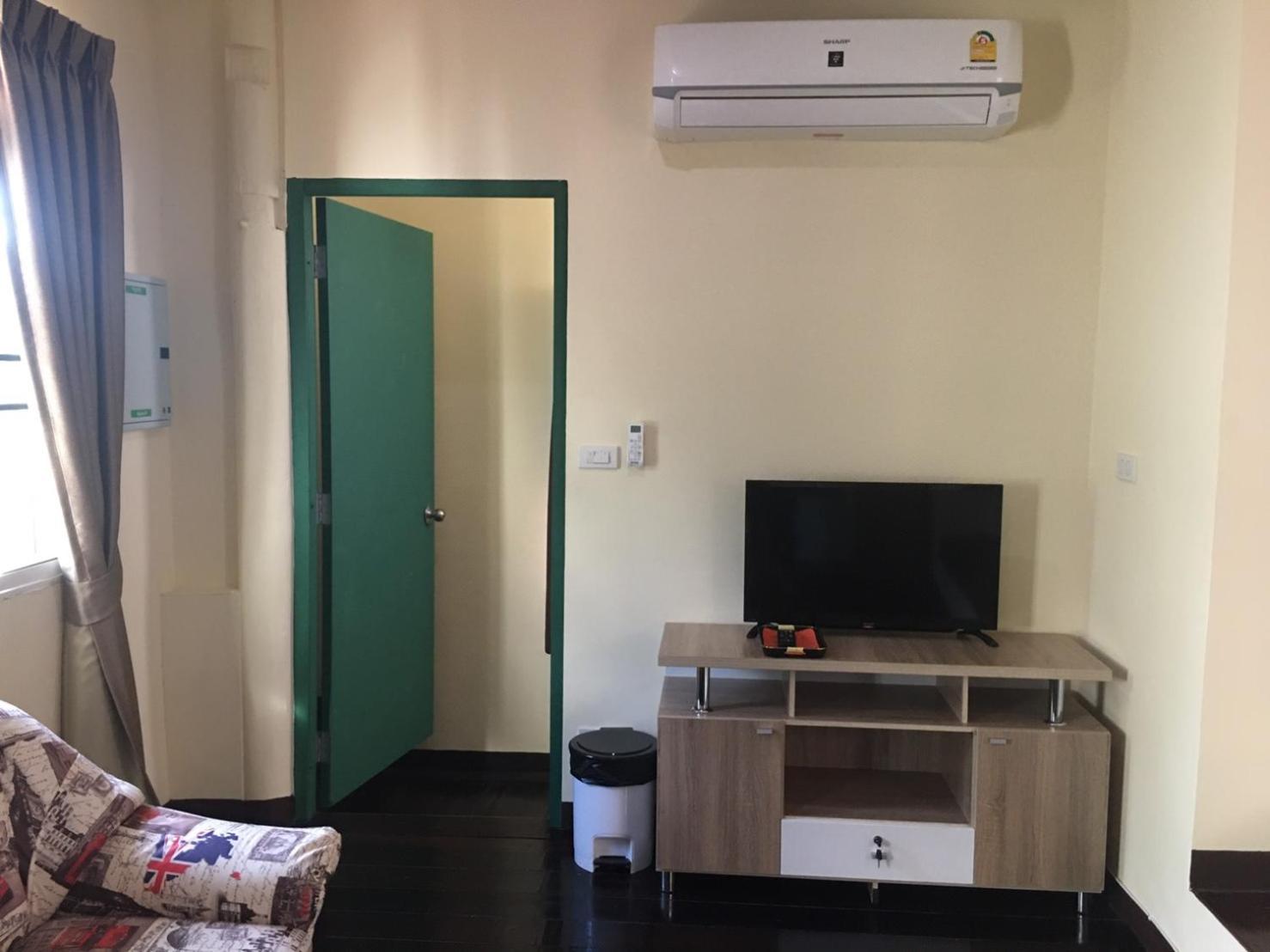 Two-Bedroom House - Photo 26