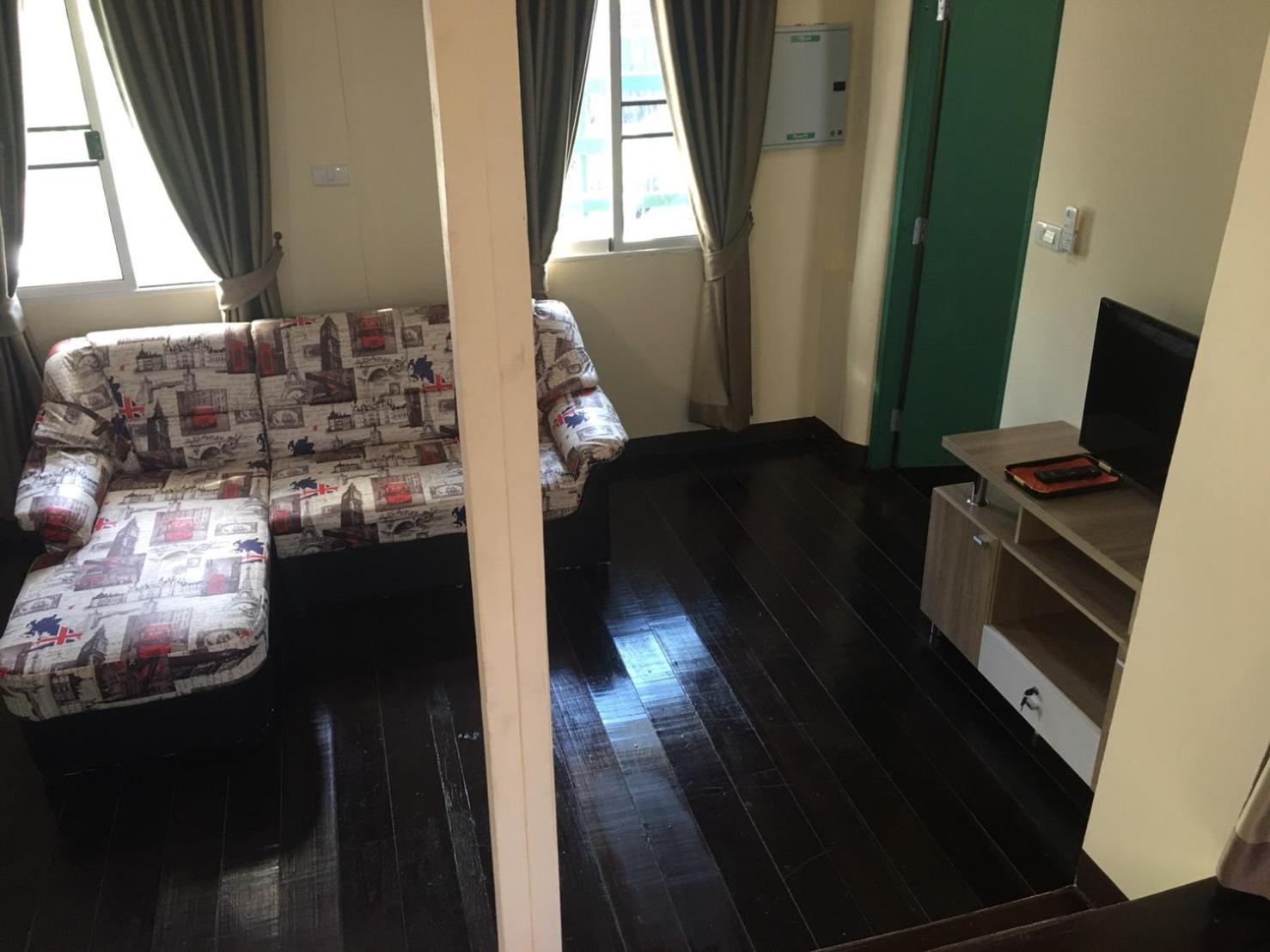 Two-Bedroom House - Photo 34