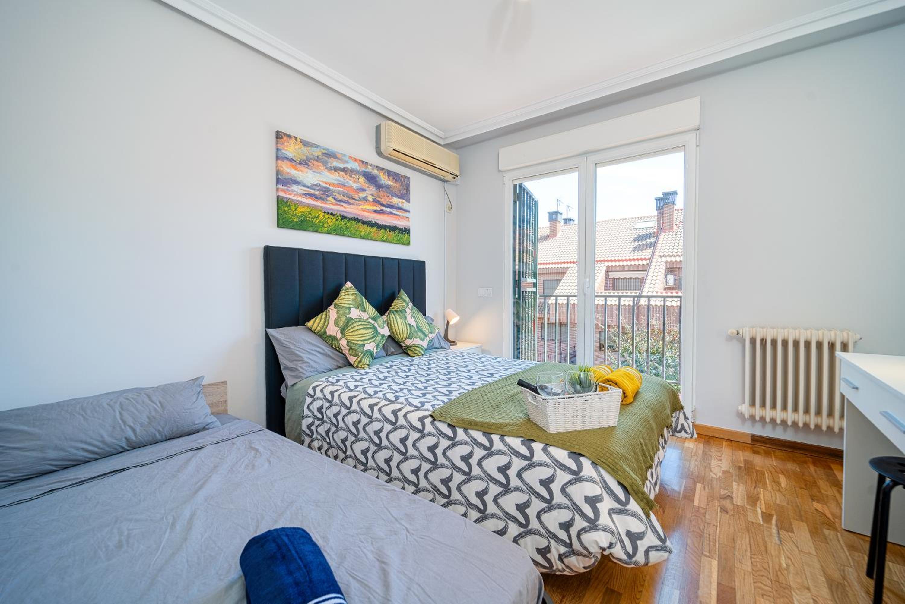 Double Room with Shared Bathroom photo 3