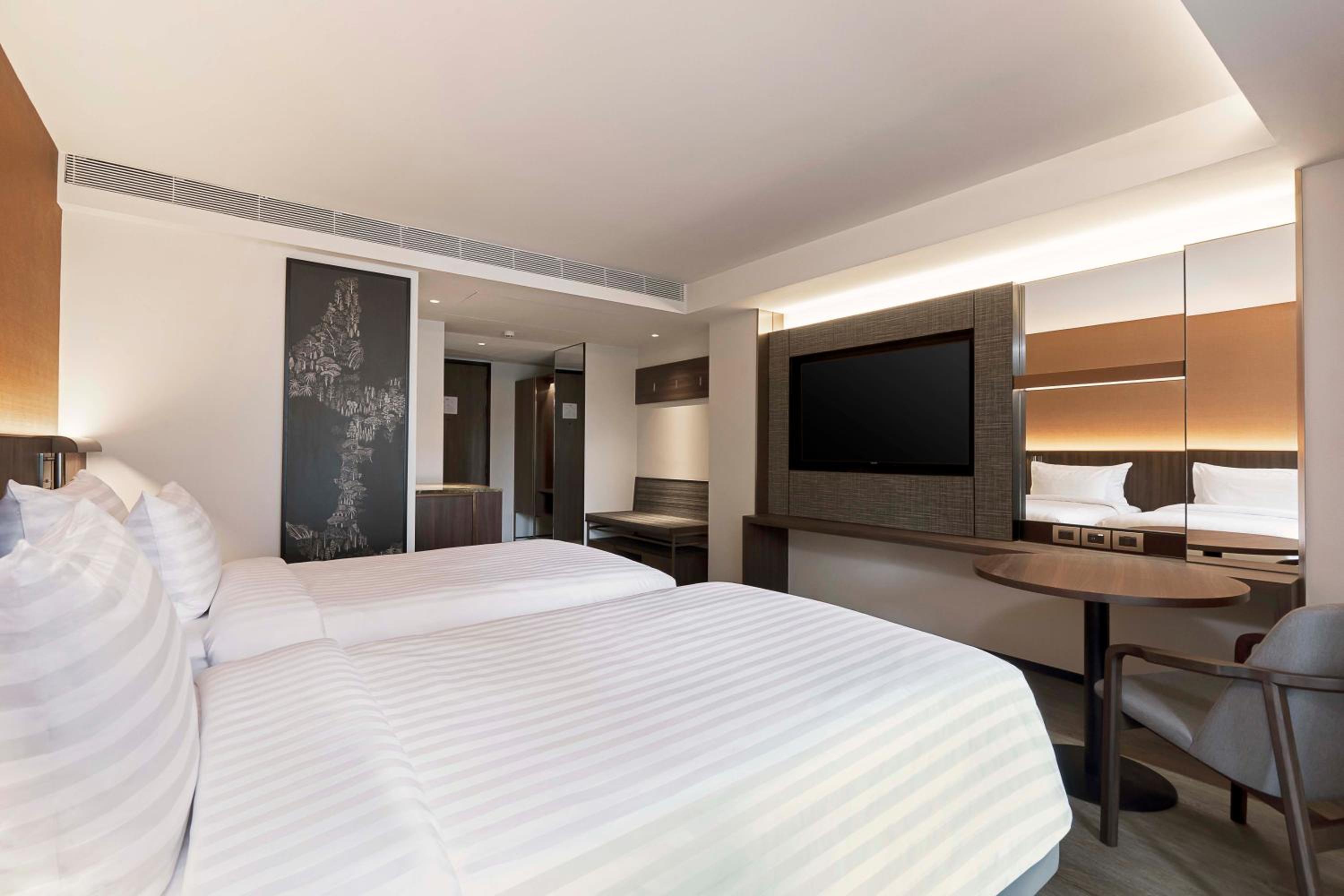 Deluxe Twin Room photo 2