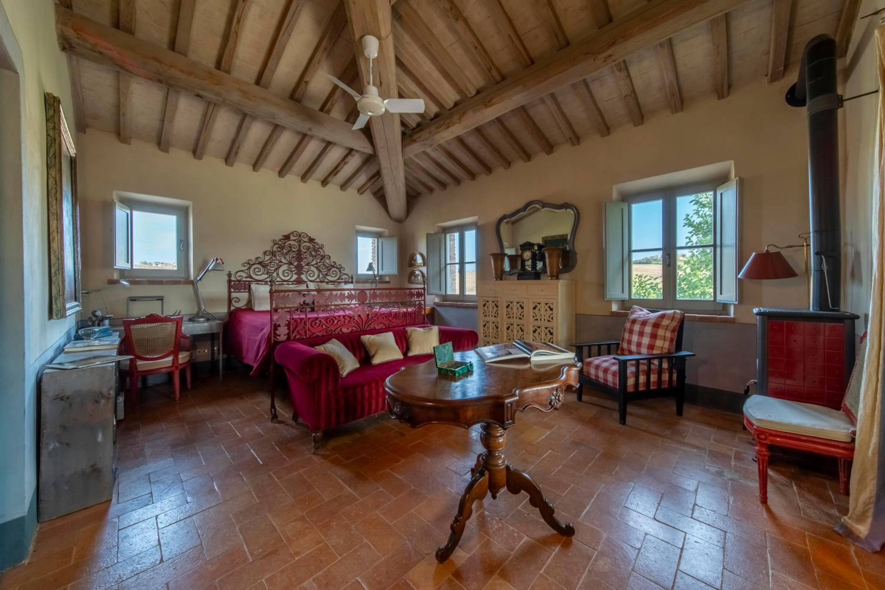 Villa photo 1
