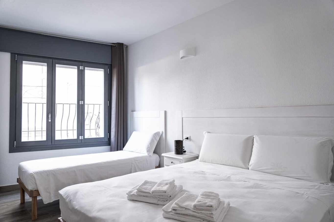 Basic Triple Room