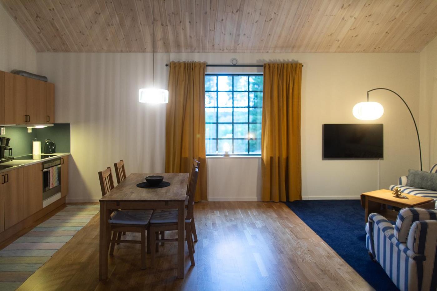 One-Bedroom House photo 1