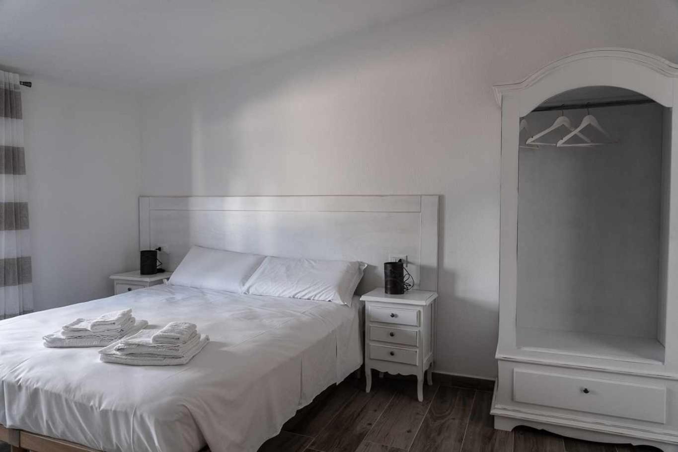 Economy Triple Room