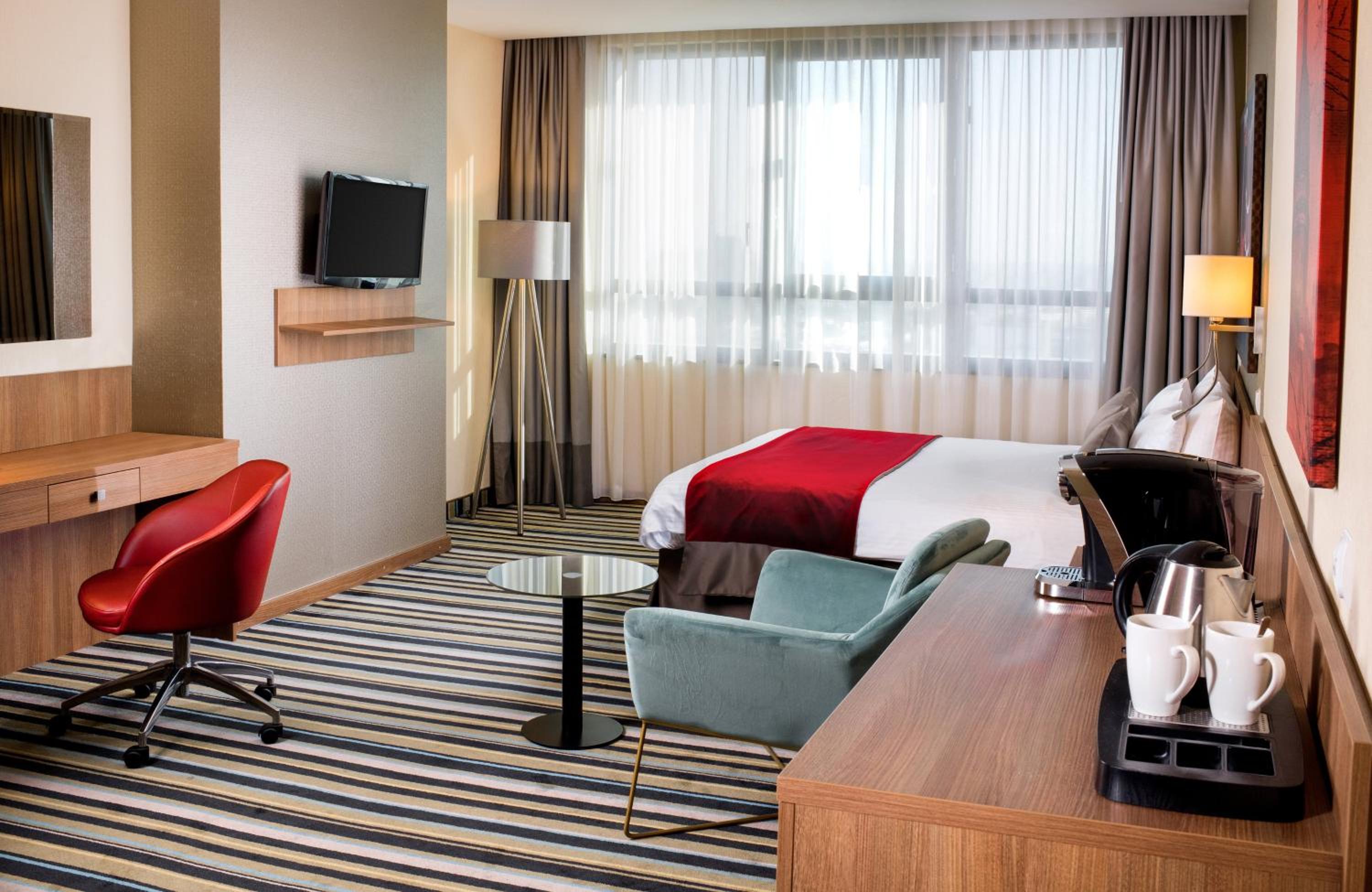 Comfort Double or Twin Room thumbnail 6