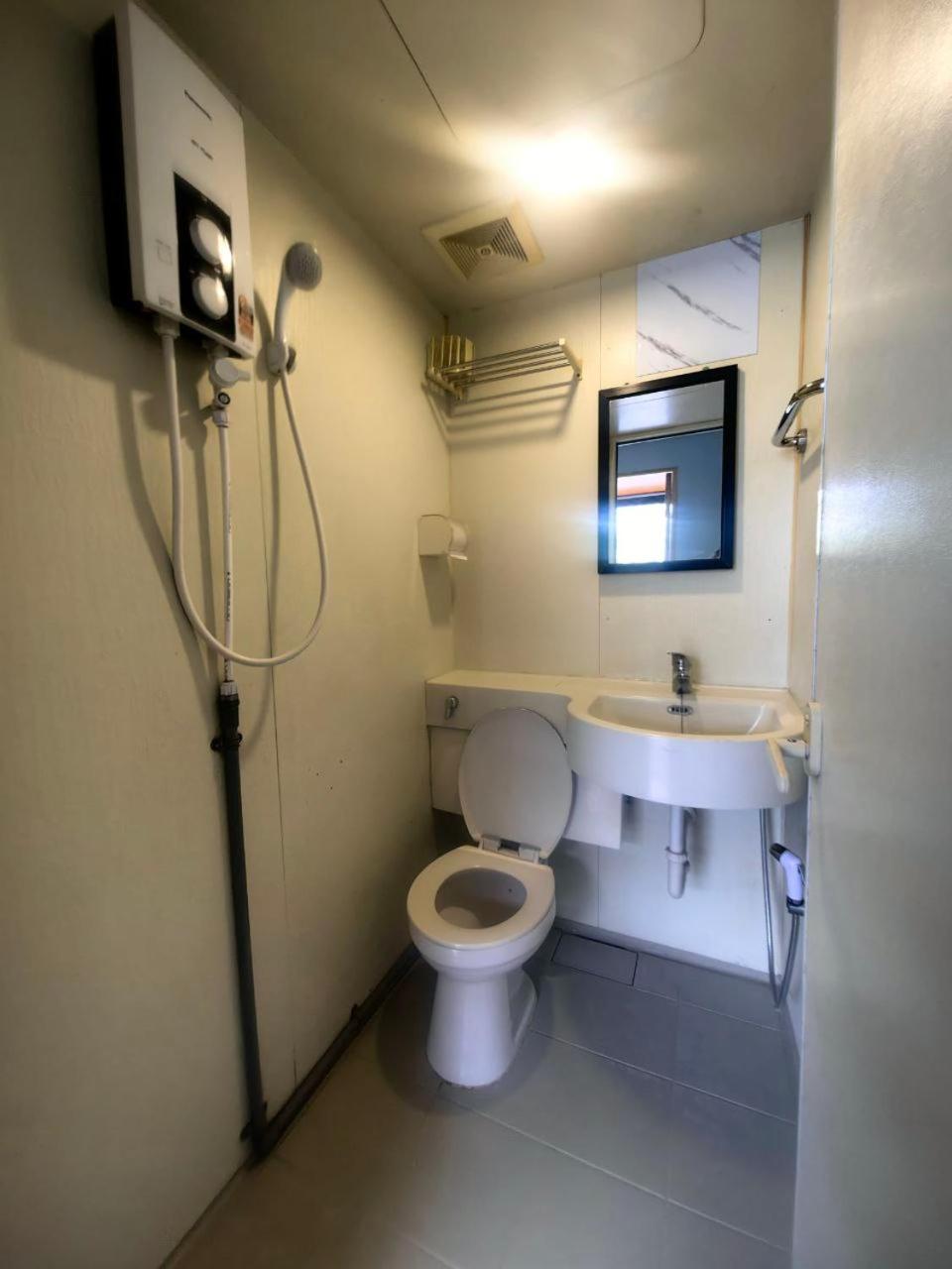 Family Room with Private Bathroom - Photo 17