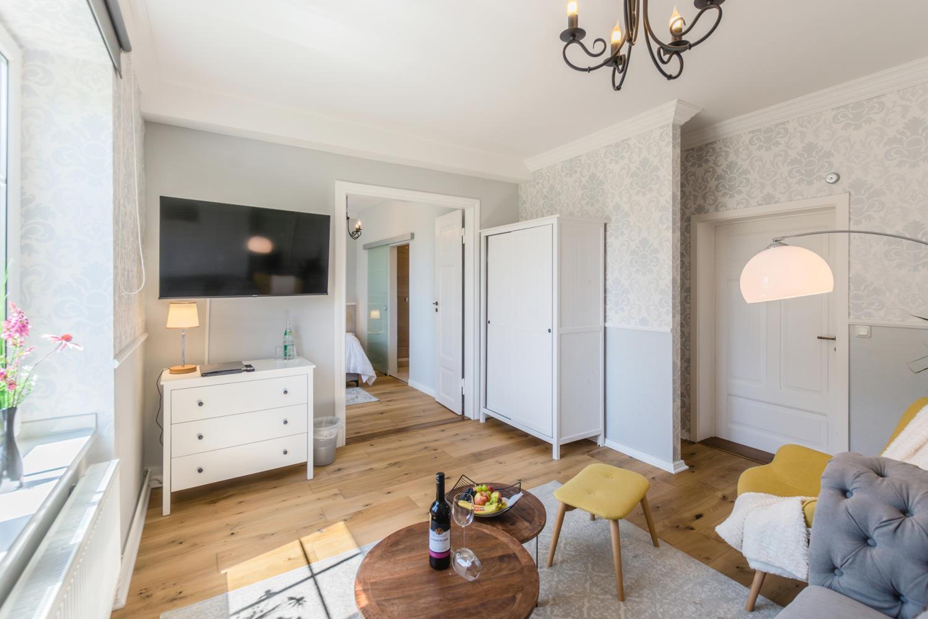 Junior Suite with Garden View photo 3