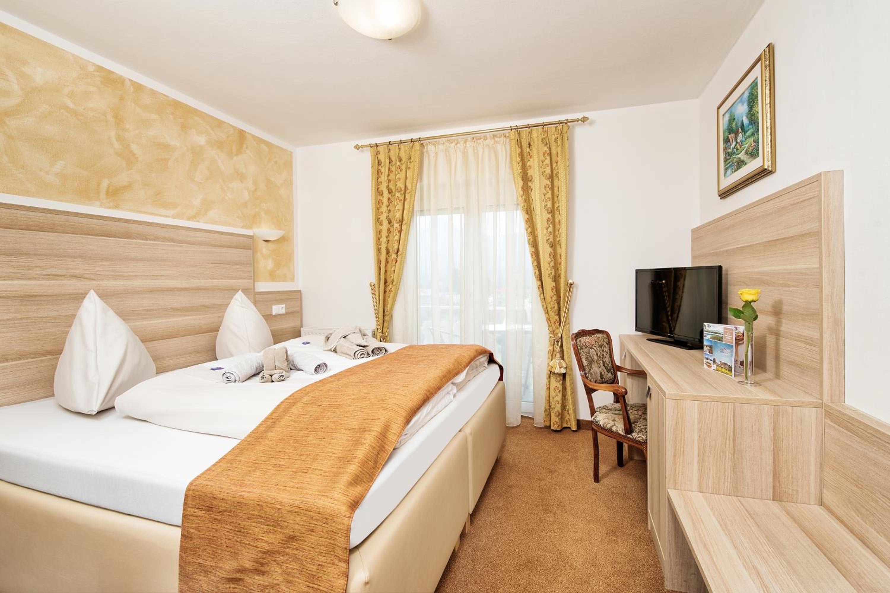 Standard Double Room photo 1