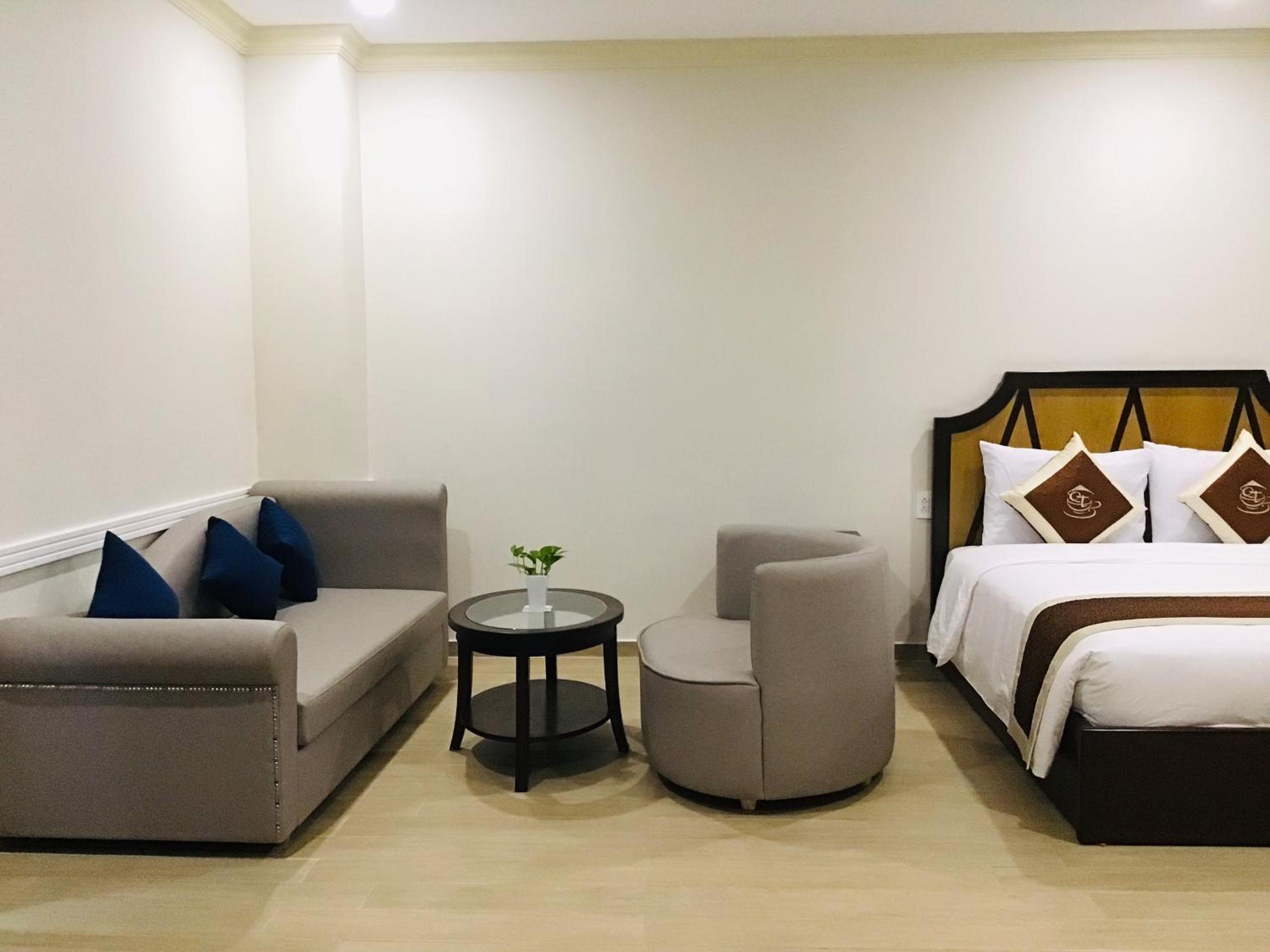 Deluxe Quadruple Room - Photo 6