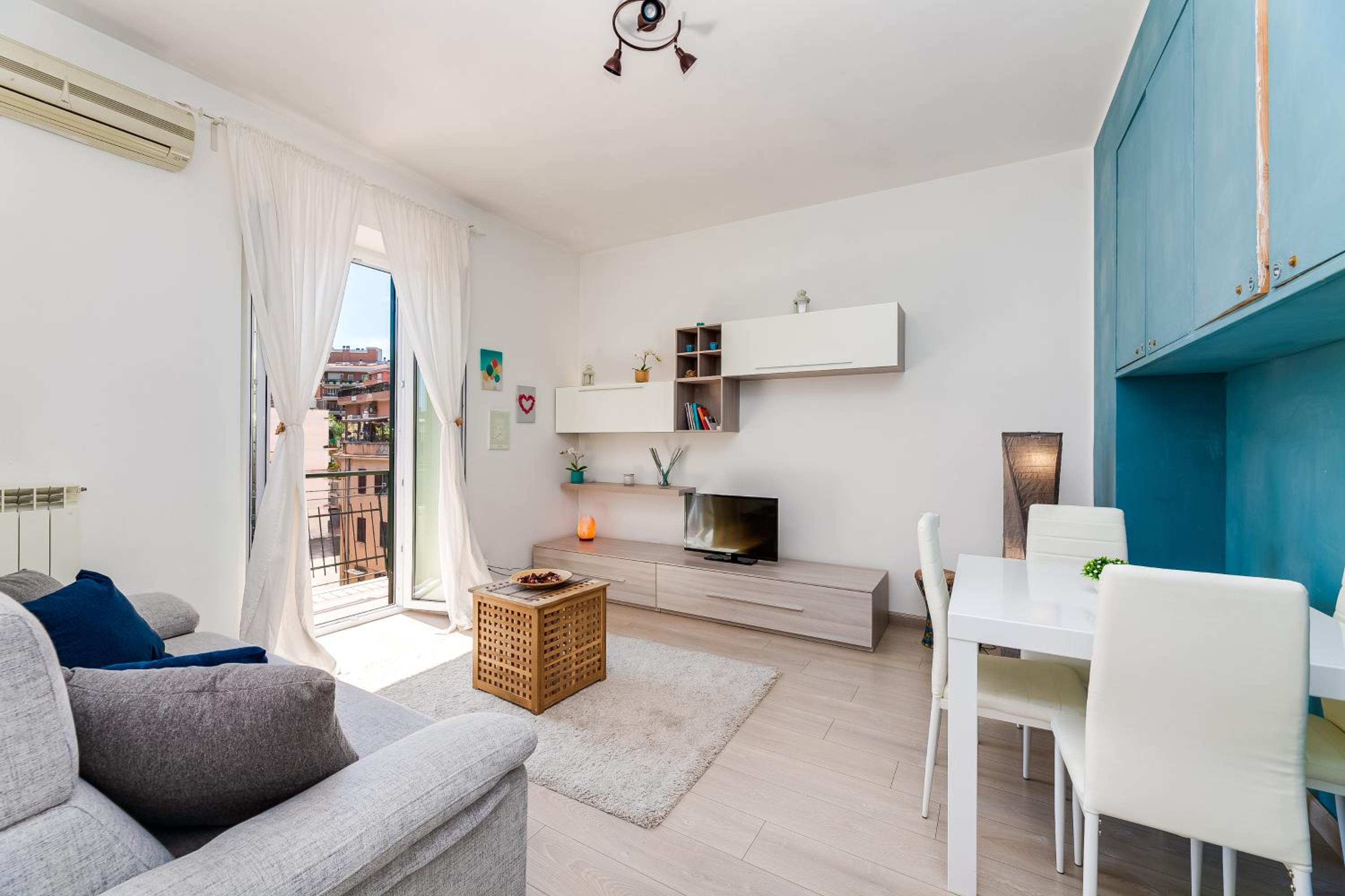 One-Bedroom Apartment