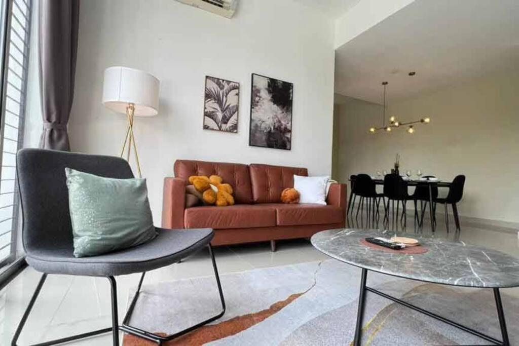 Three-Bedroom House photo 1