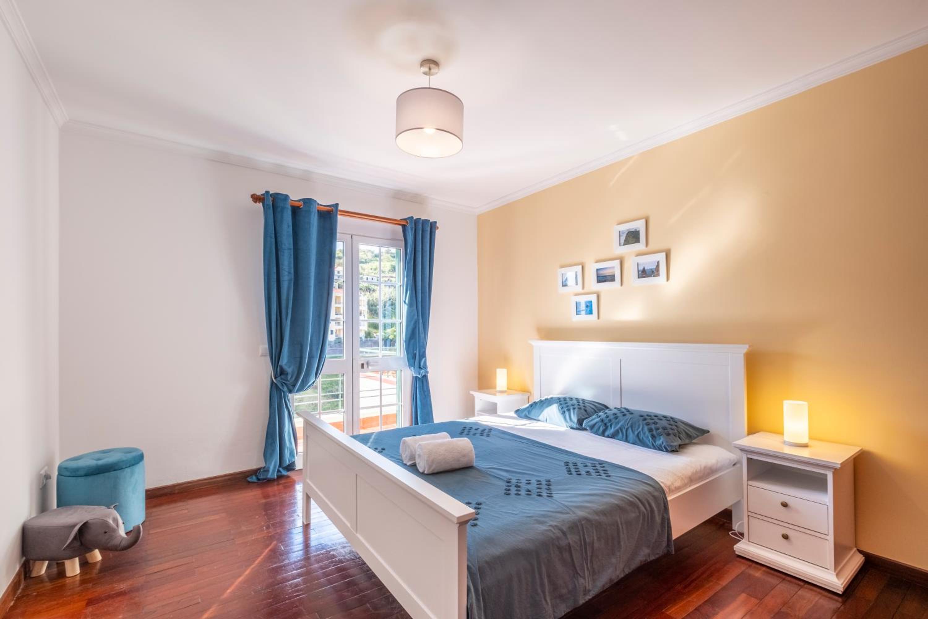 Three-Bedroom House photo 1
