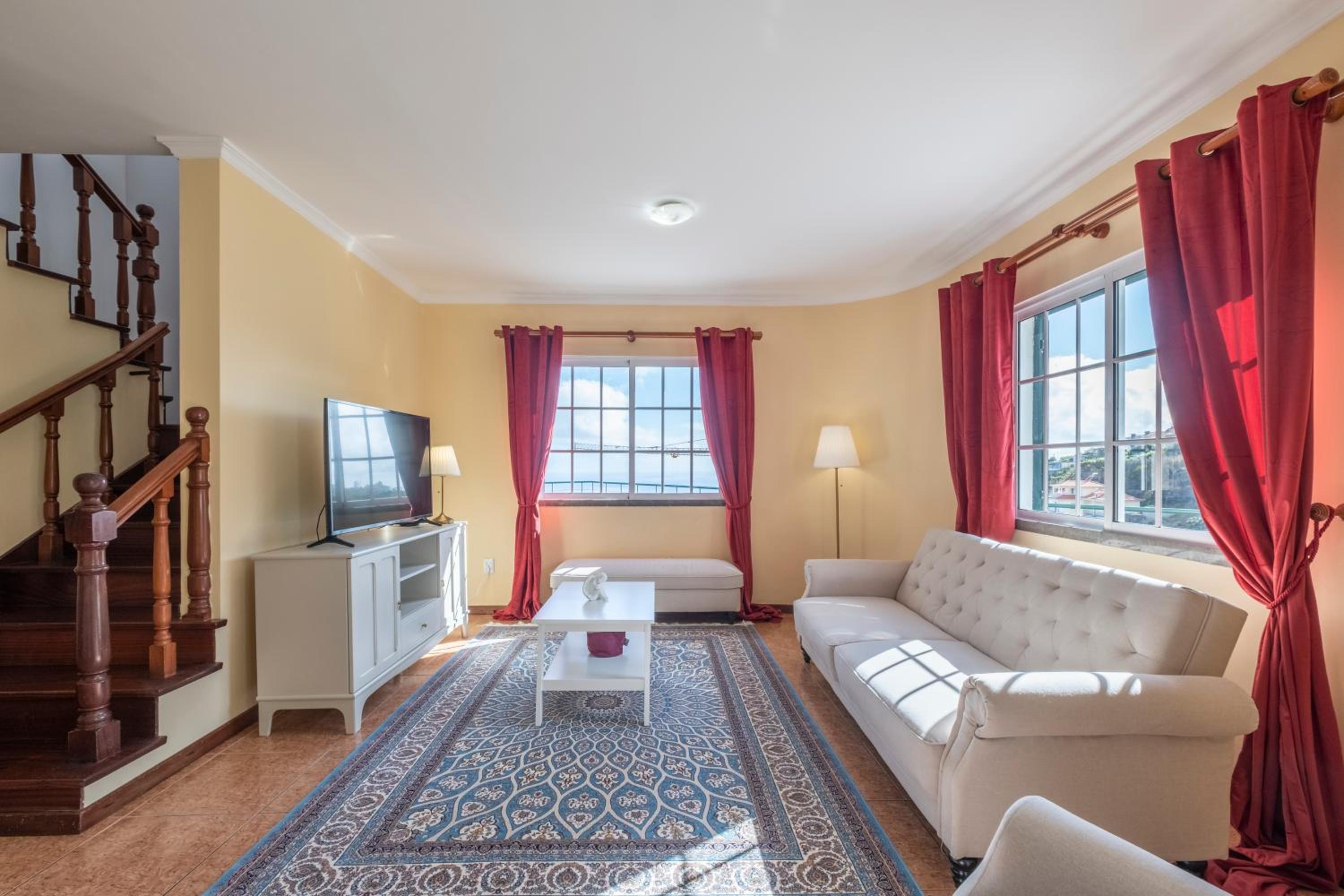 Three-Bedroom House photo 2