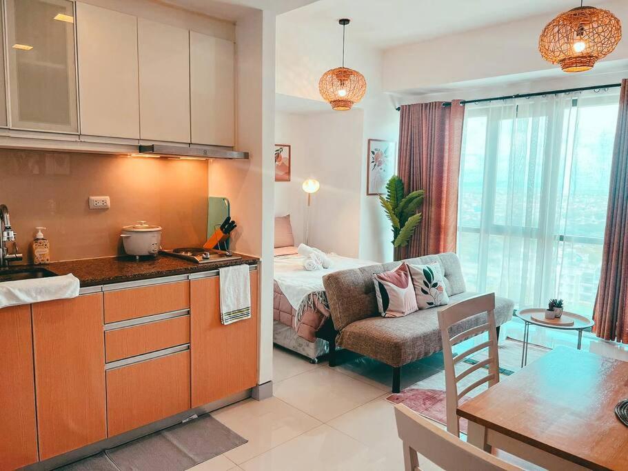 One-Bedroom Apartment - Photo 4