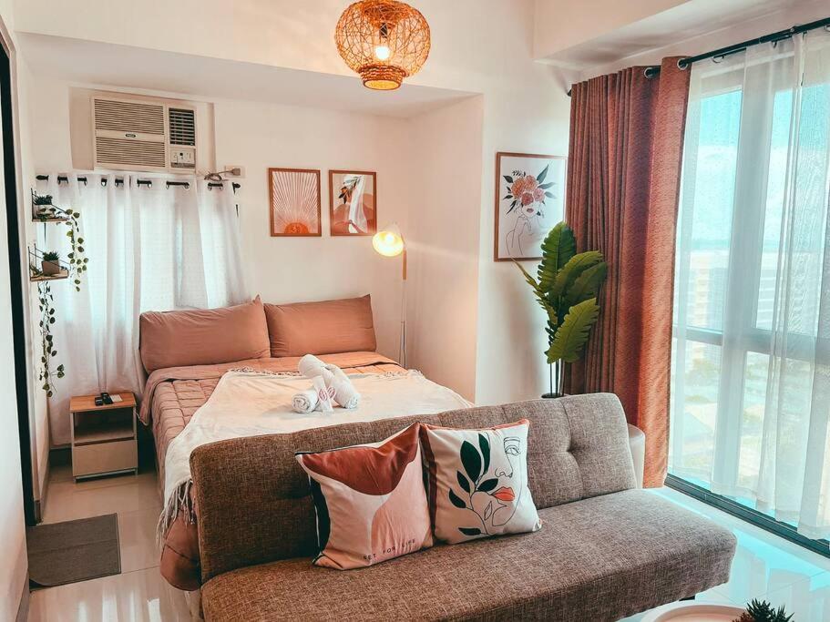 One-Bedroom Apartment - Photo 6