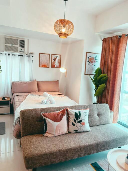 One-Bedroom Apartment - Photo 7