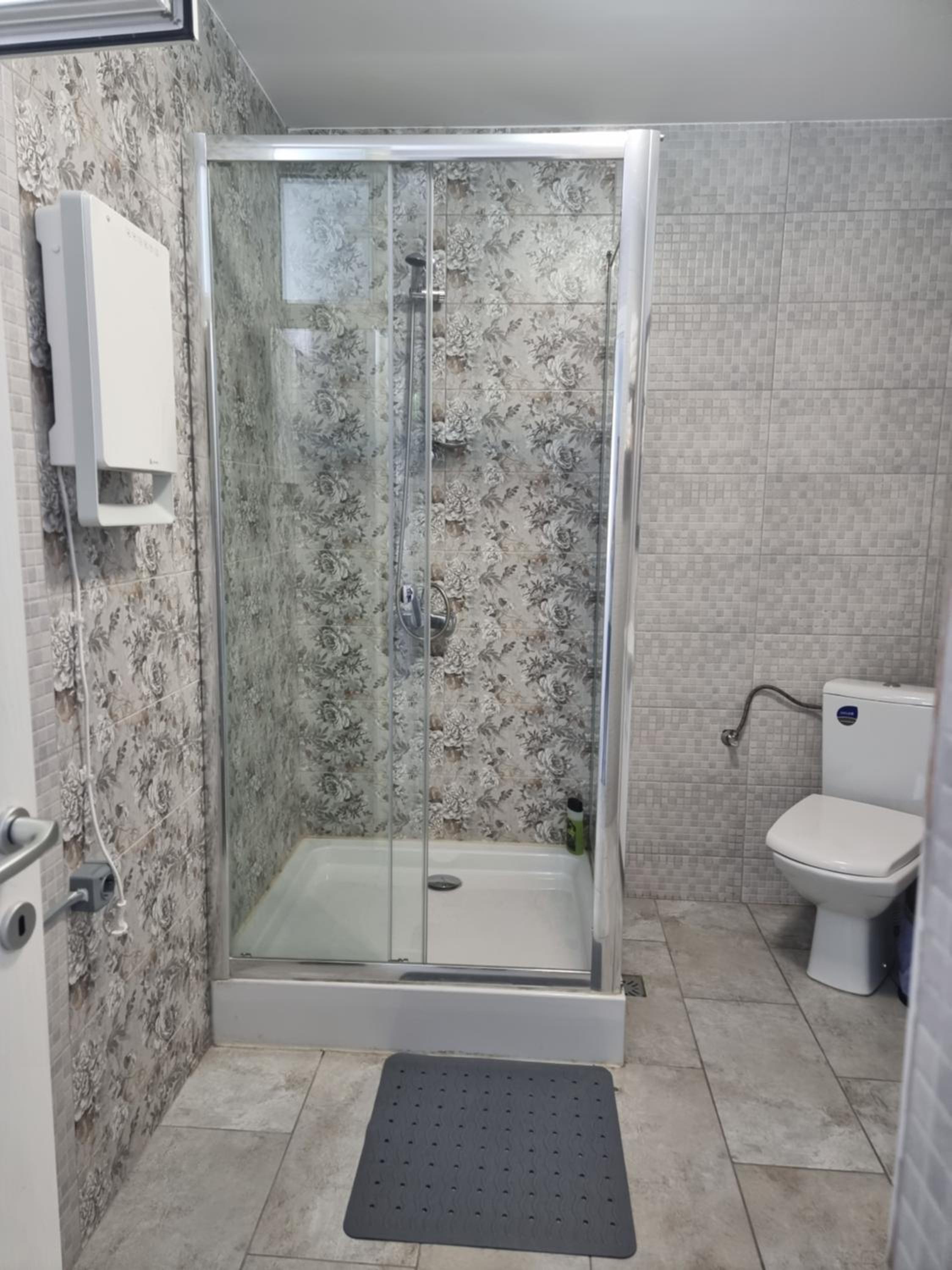Two-Bedroom Apartment - Photo 12