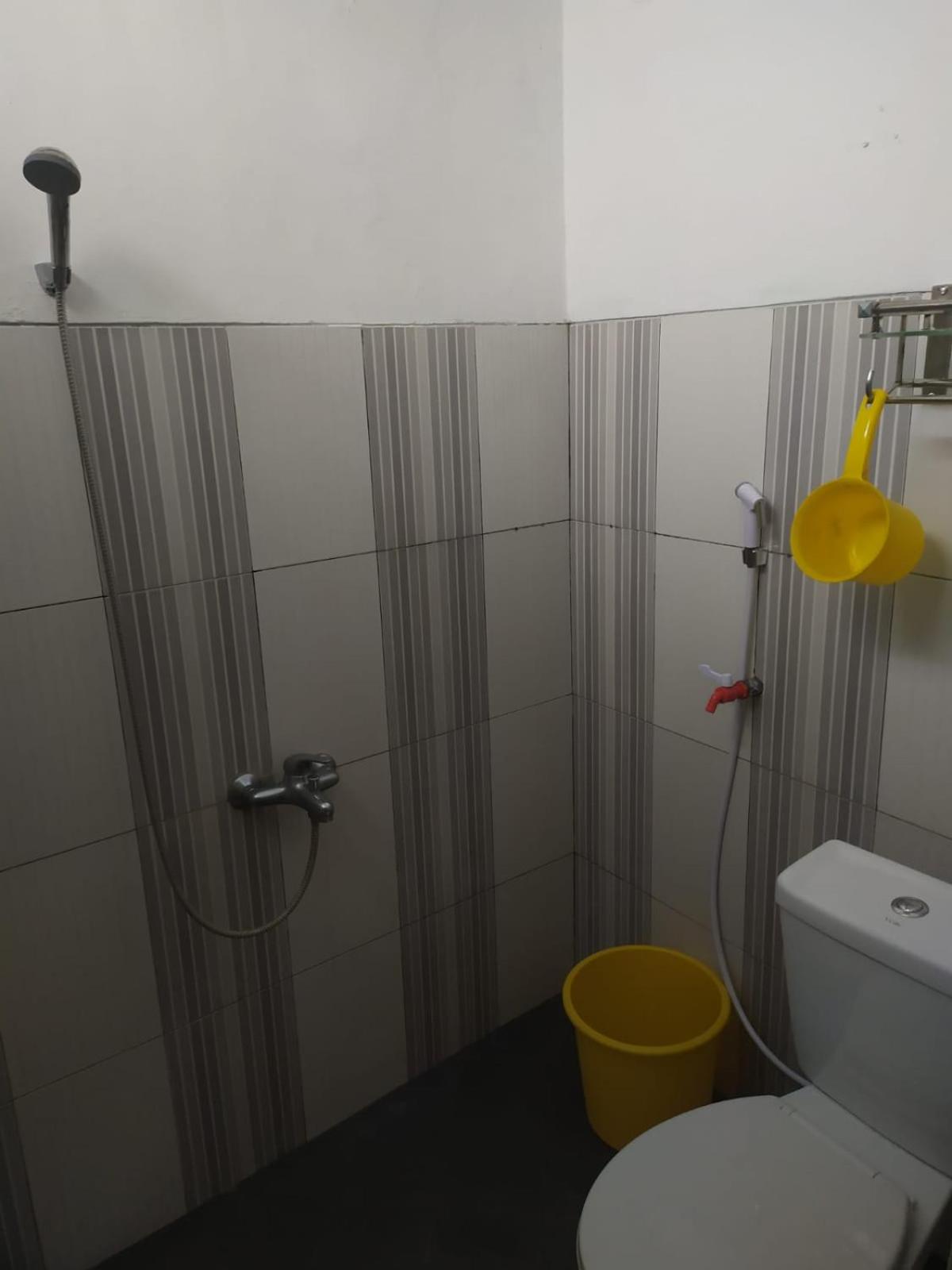 Three-Bedroom House - Photo 4