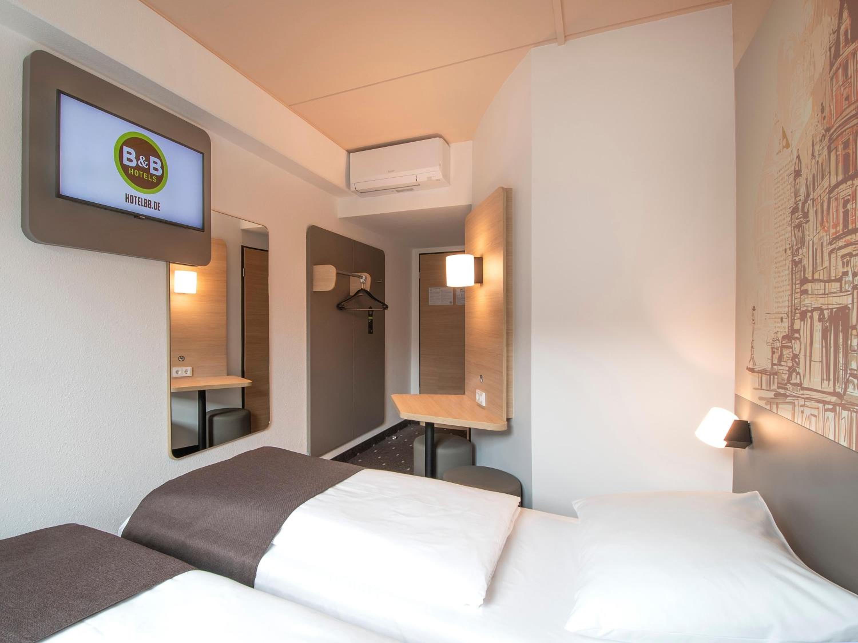 Twin Room - Photo 2