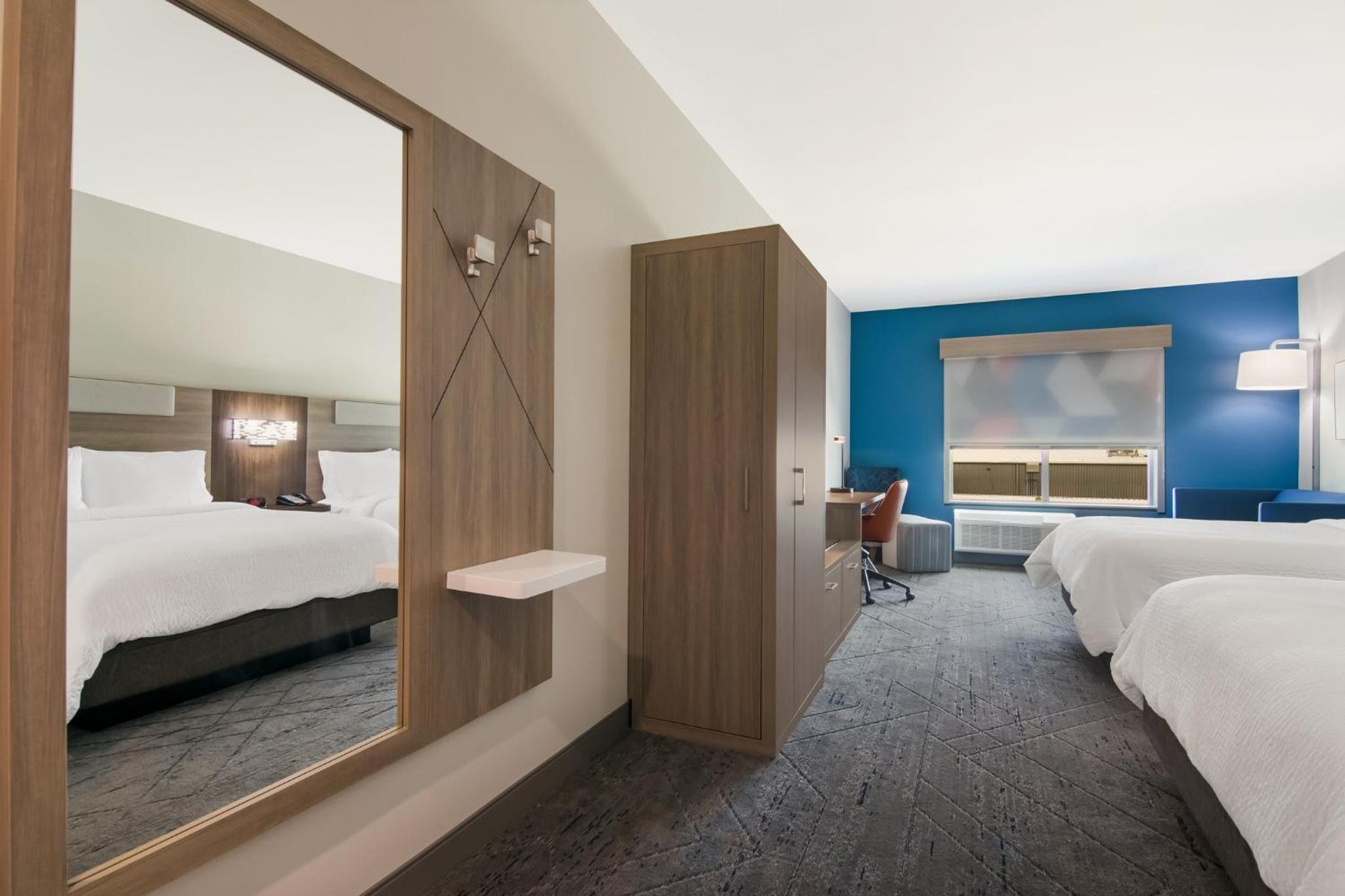 Other Room with two Beds - Non-Smoking - Photo 2